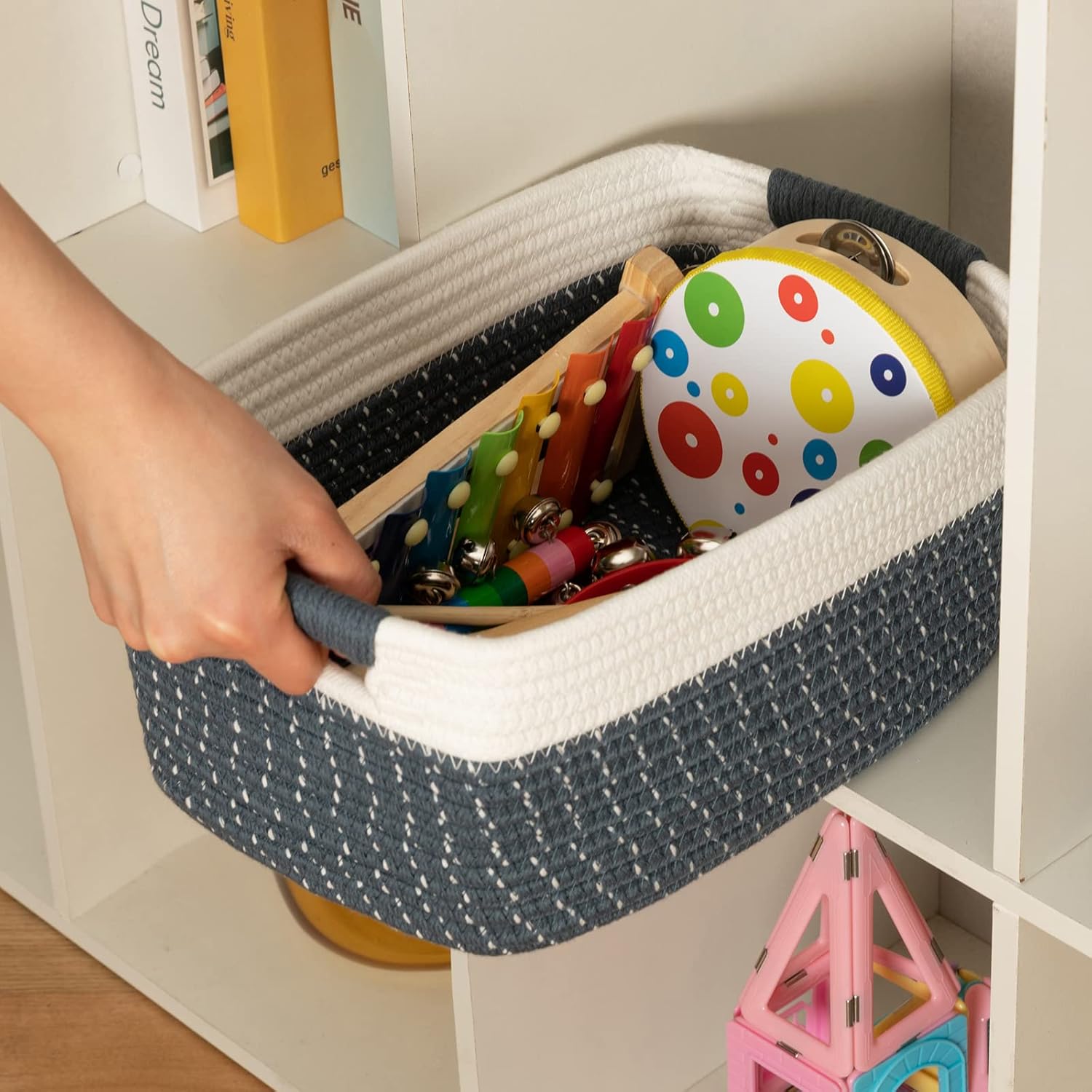 OIAHOMY Cestas tejidas de 12.8 x 9 x 5.5 pulgadas para almacenamiento, cestas de almacenamiento para estantes, juego de 3 cestas de cuerda de