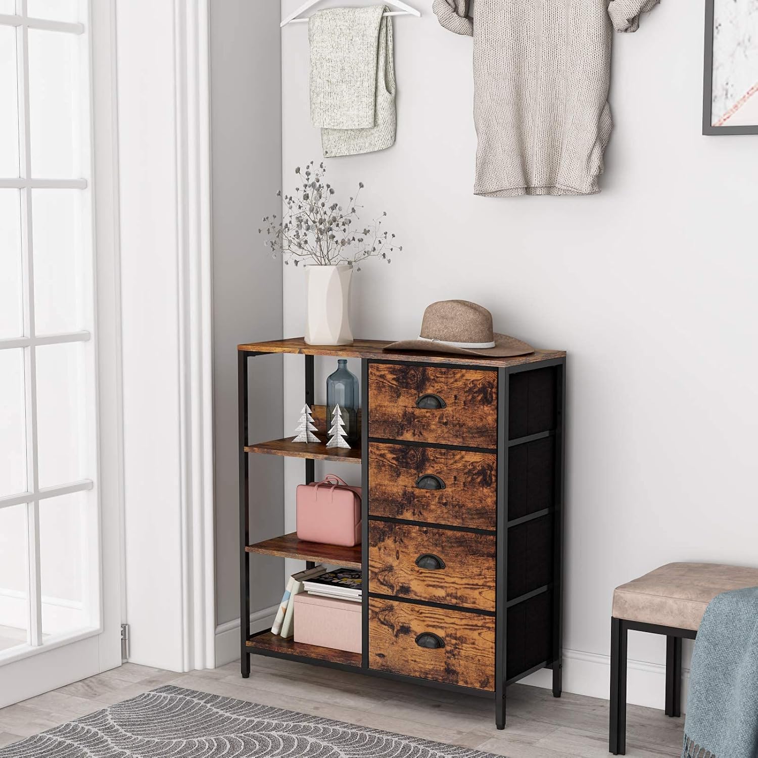 Furologee Cómoda de tela con 4 cajones y estante lateral, organizador industrial ligero para entrada, dormitorio, mesita de noche, oficina, cocina