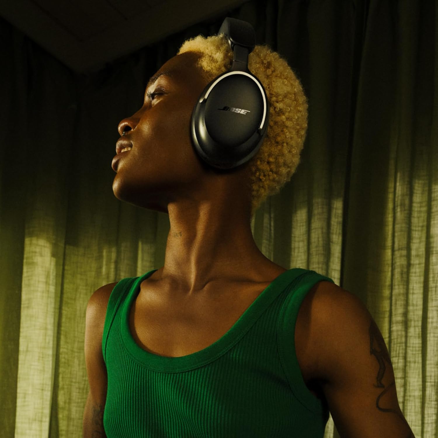 Bose QuietComfort – Auriculares ultra inalámbricos con cancelación de ruido con audio espacial, audífonos sobre la oreja con micrófono, hasta 24