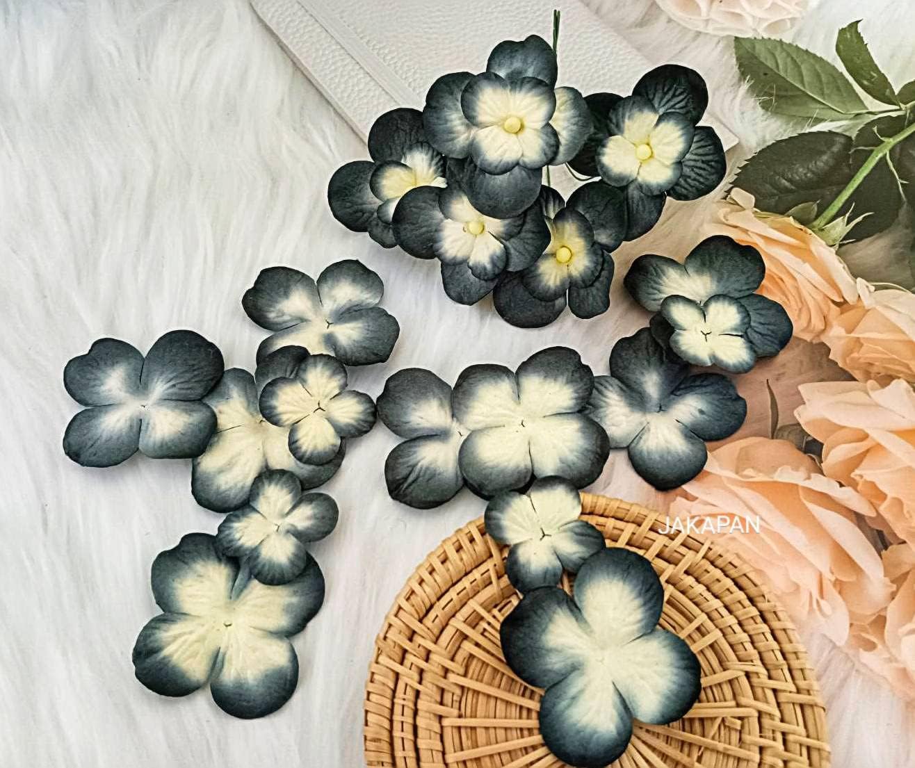 Pétalos de hortensias hechas a mano, flores de papel de morera, parche de flores de papel de morera, álbum de recortes, boda, bricolaje, suministros