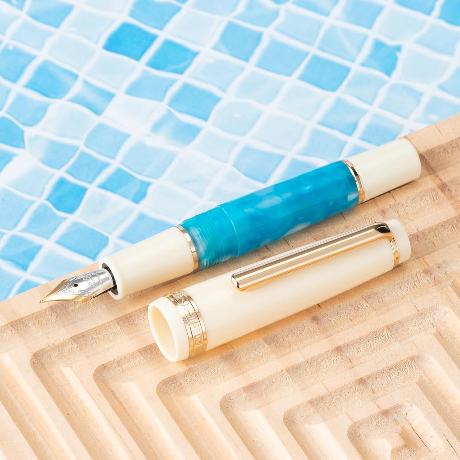 Jinhao 82 – Mini pluma estilográfica acrílica, punta fina de iridio con convertidor de tinta, mini bolígrafo de viaje azul marino de bolsillo corto