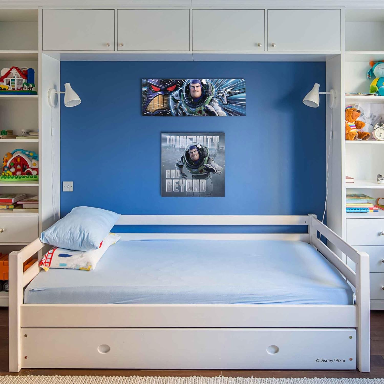 Open Road Brands Disney Pixar Lightyear and Zurg Gallery – Lienzo decorativo para pared, diseño de Buzz Lightyear grande para dormitorio infantil o