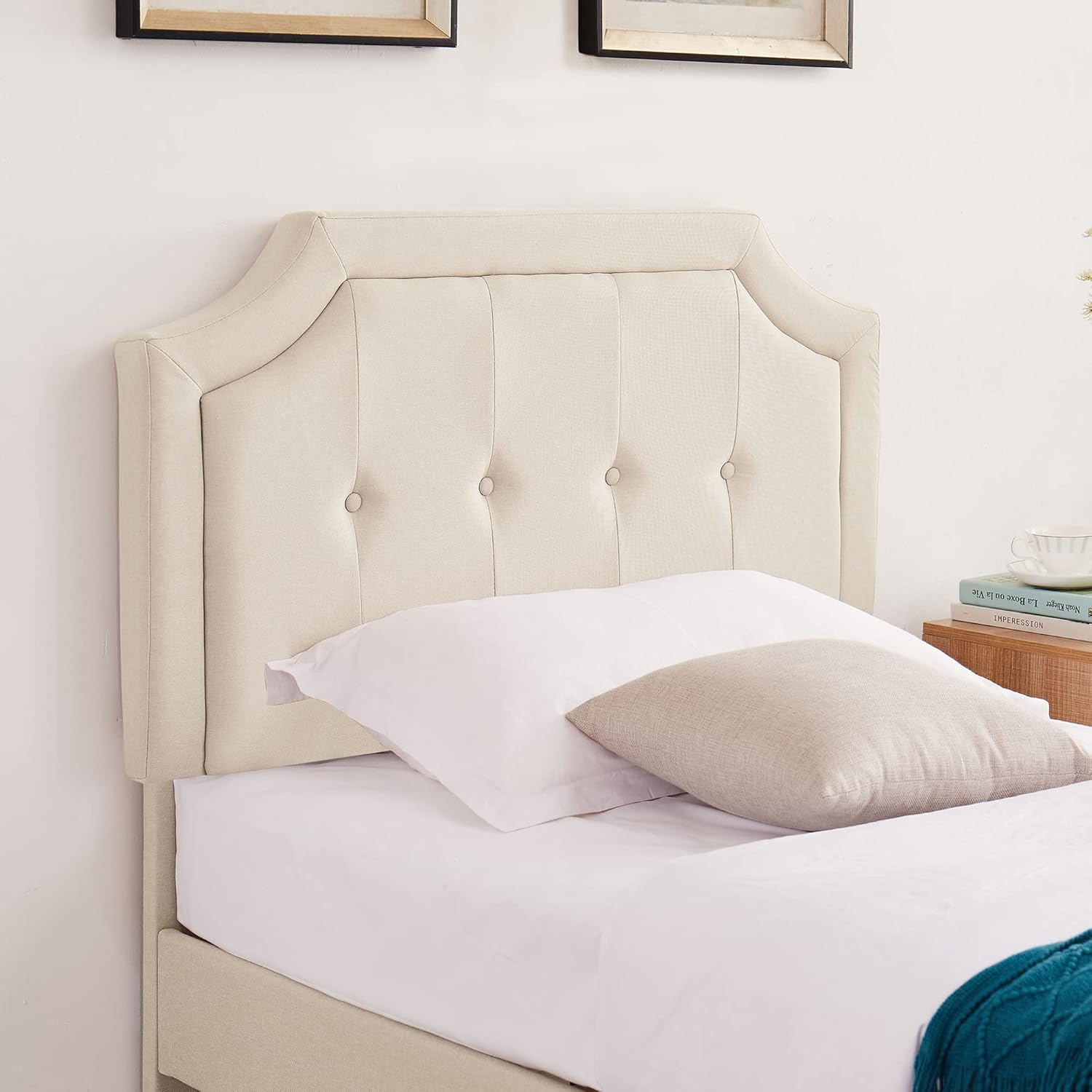 VECELO Base de cama de plataforma tapizada individual con cabecera de panel cosida con botón ajustable, soporte de listones de madera fuerte, diseño
