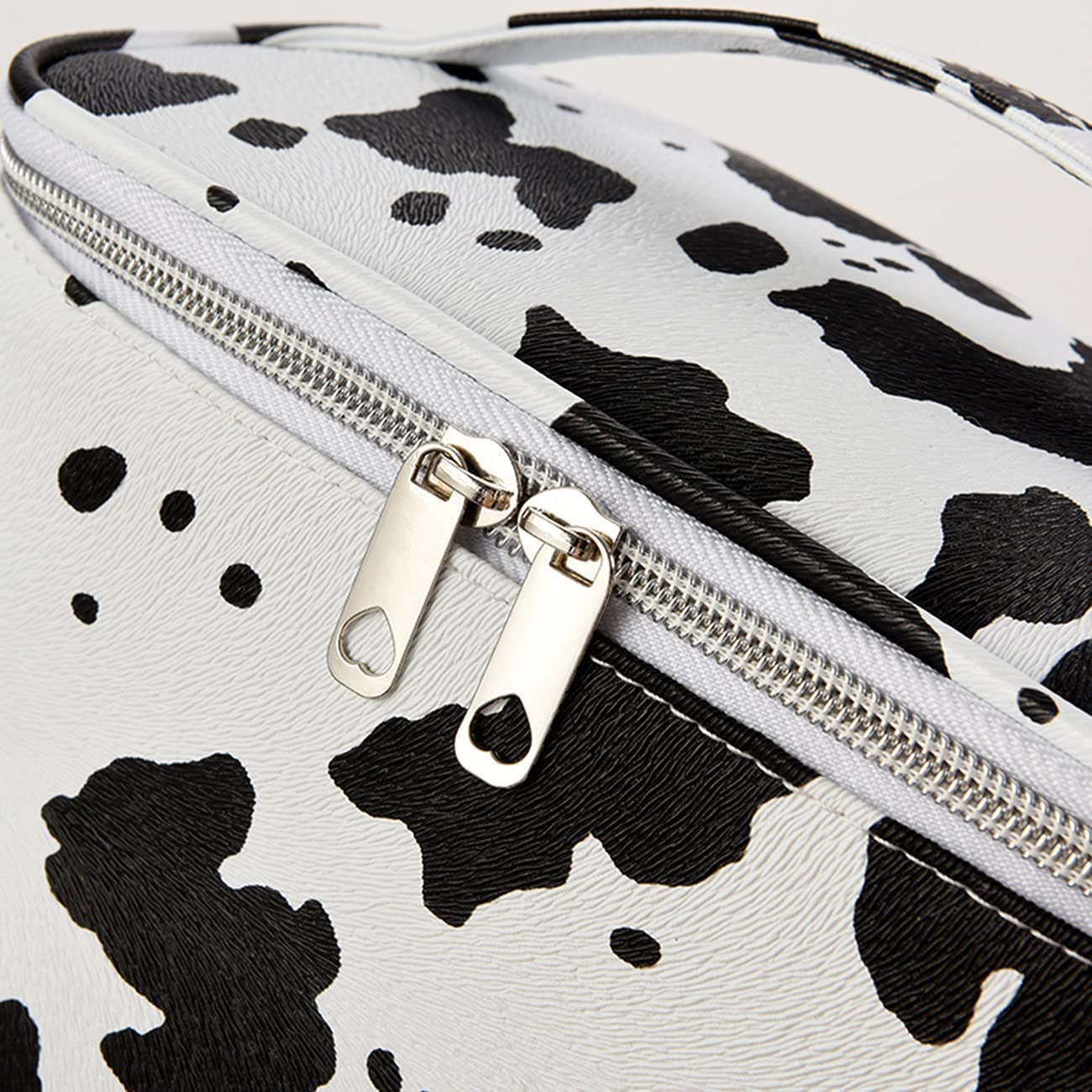 Linda bolsa de maquillaje pequeña para mujeres, bolsa mediana de poliuretano para artículos de aseo, impermeable, organizador (vaca)