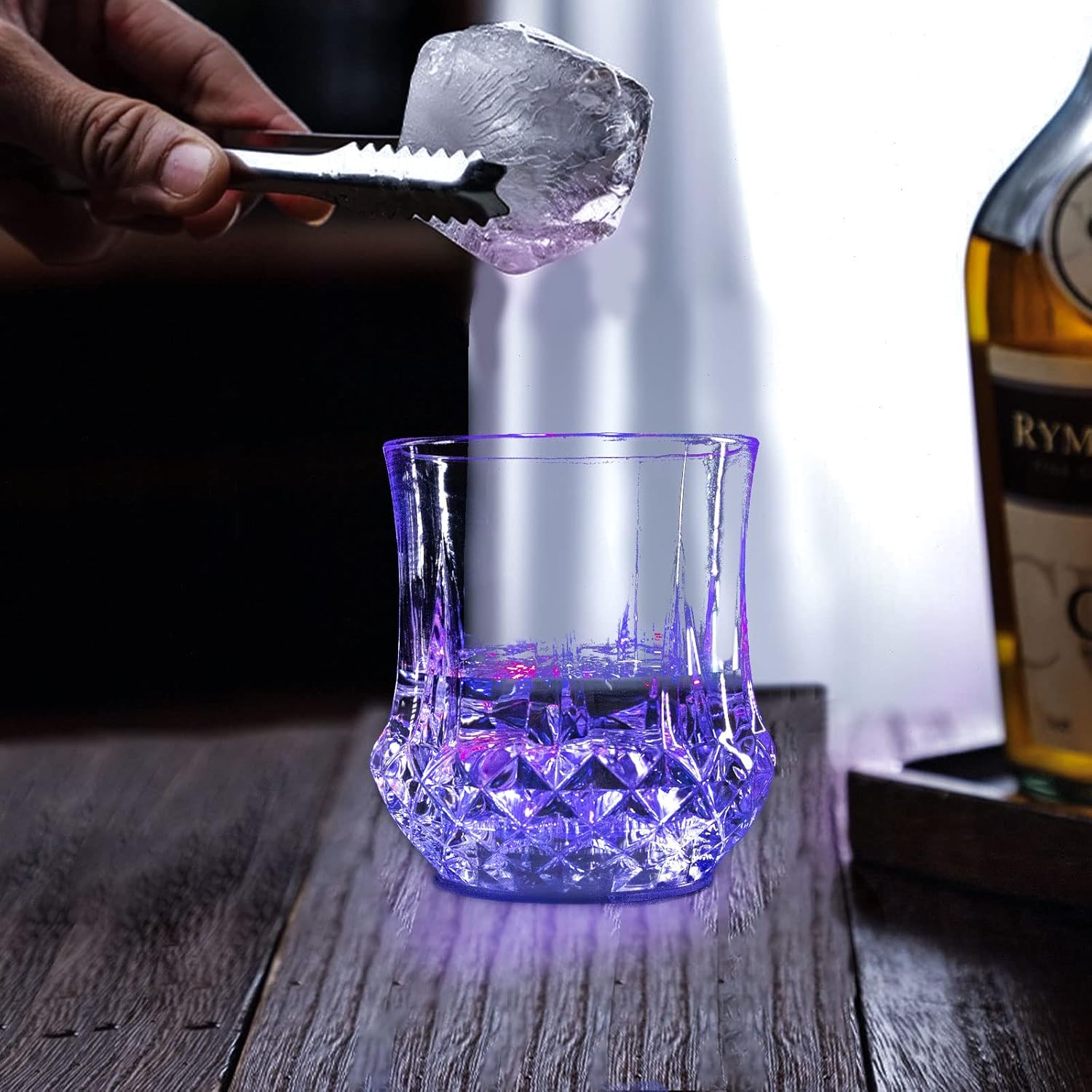 Paquete de 2 vasos de luz intermitente activados por líquido, gafas LED multicolor divertidas con luz para beber, copas de vino brillantes con luces