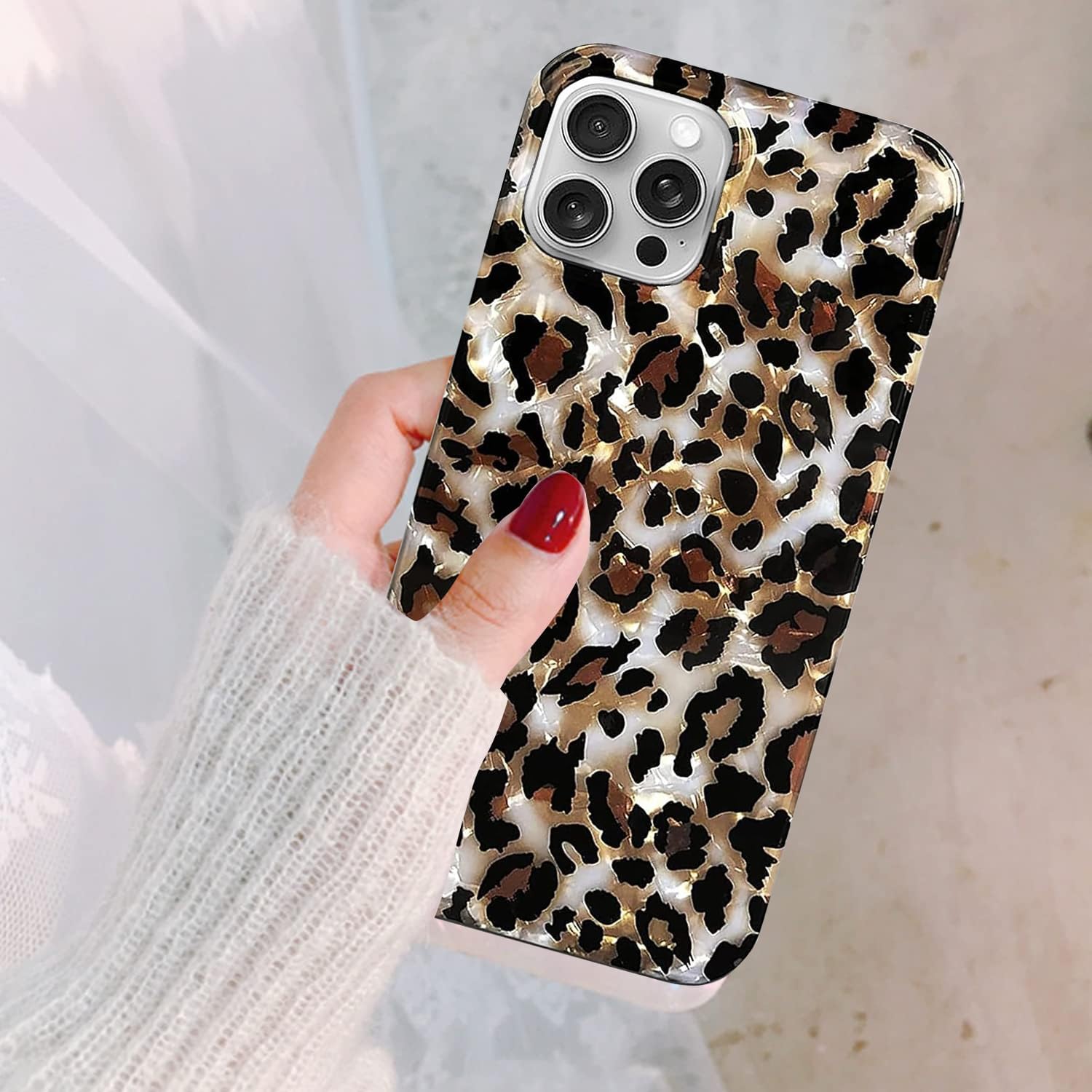 J.west Funda compatible con iPhone 15 Pro Max 6.7, lujosa funda translúcida translúcida con estampado de leopardo y guepardo, diseño nacarado,