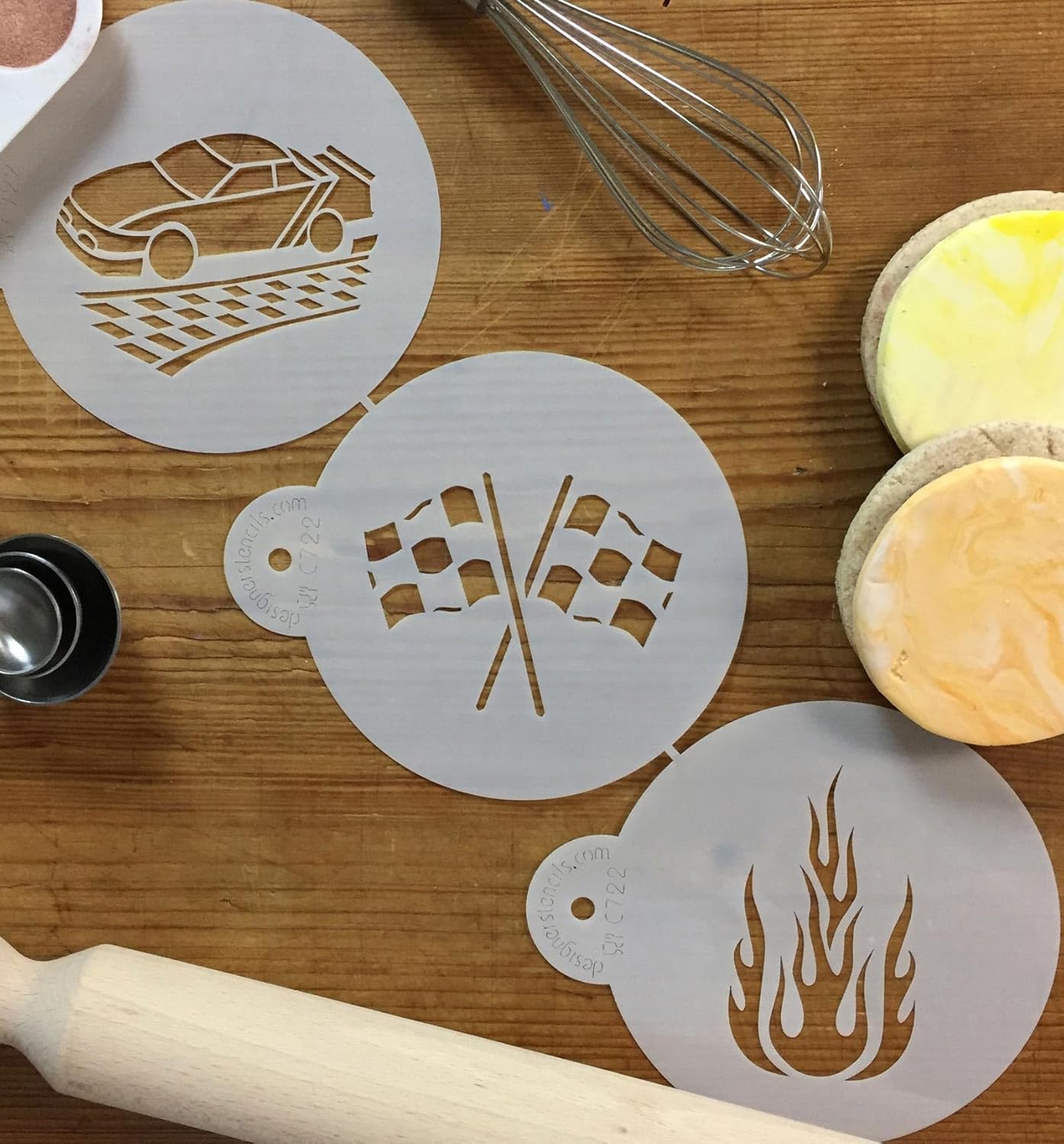 Juego de plantillas de galletas de coche de carreras de Designer Stencils