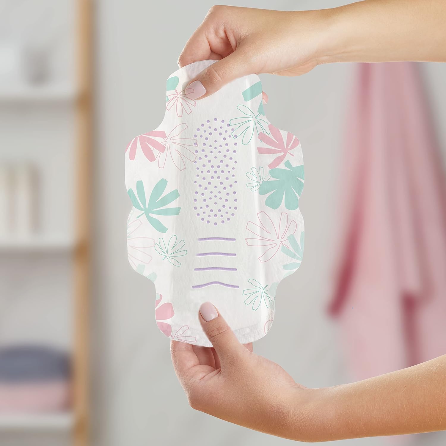 Always Radiant – Almohadillas femeninas para adolescentes, tamaño 1, absorción regular, con espuma flexible, con alas, sin perfume, 42 unidades