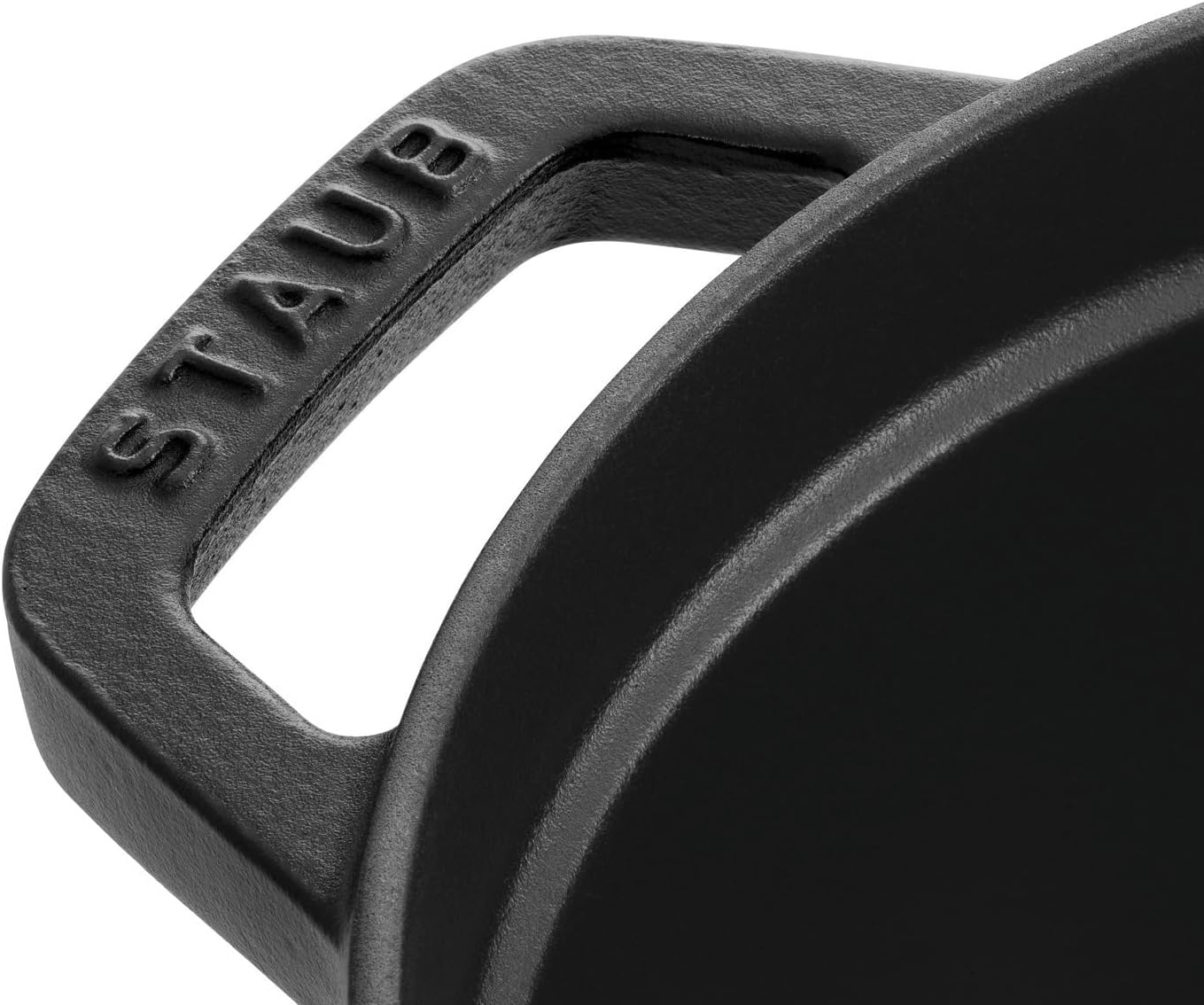 Staub Horno holandés ovalado de 8.5 cuartos de galón, color negro mate