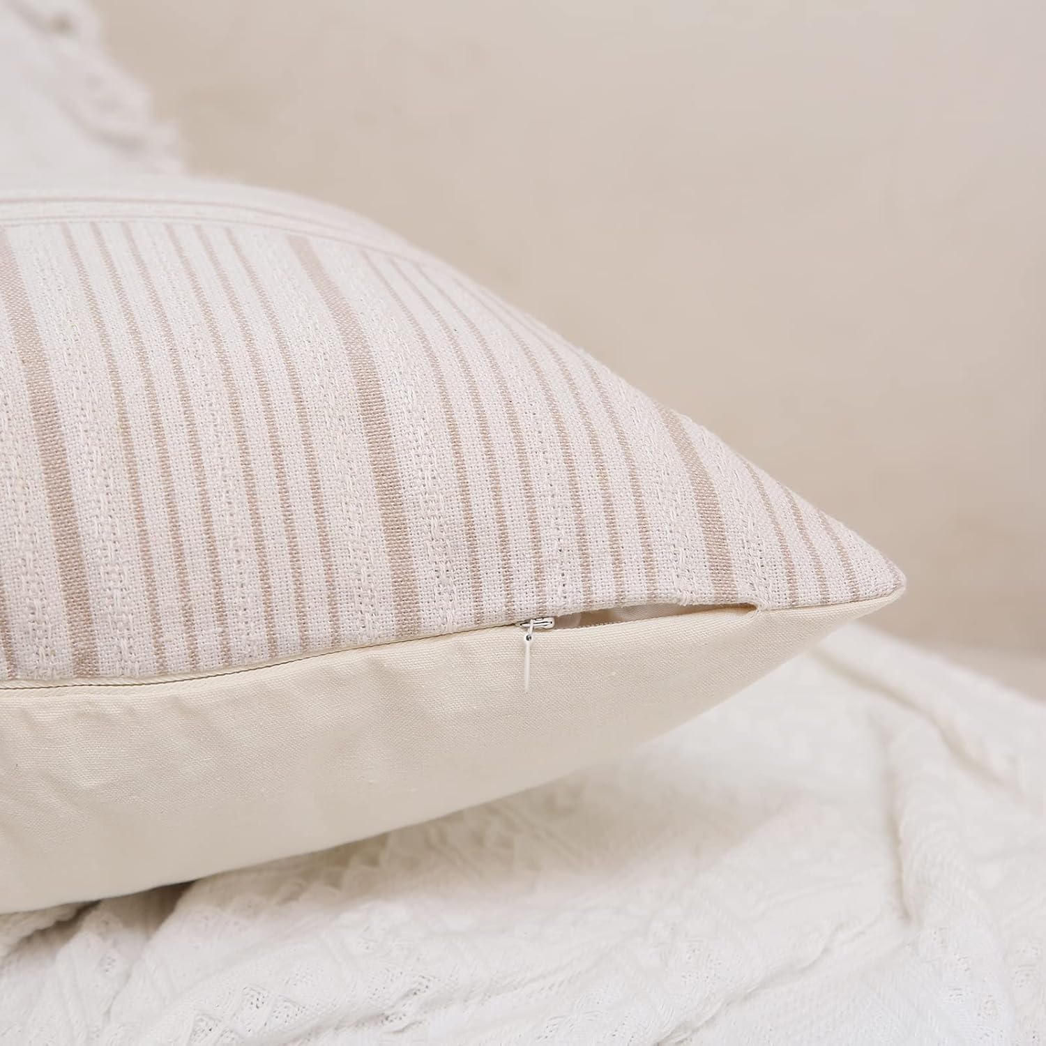 Yidmtus Juego de 2 fundas de almohada cuadradas de 18 x 18 pulgadas, diseño de retazos de rayas marrones, fundas de cojín cuadradas para sofá, silla