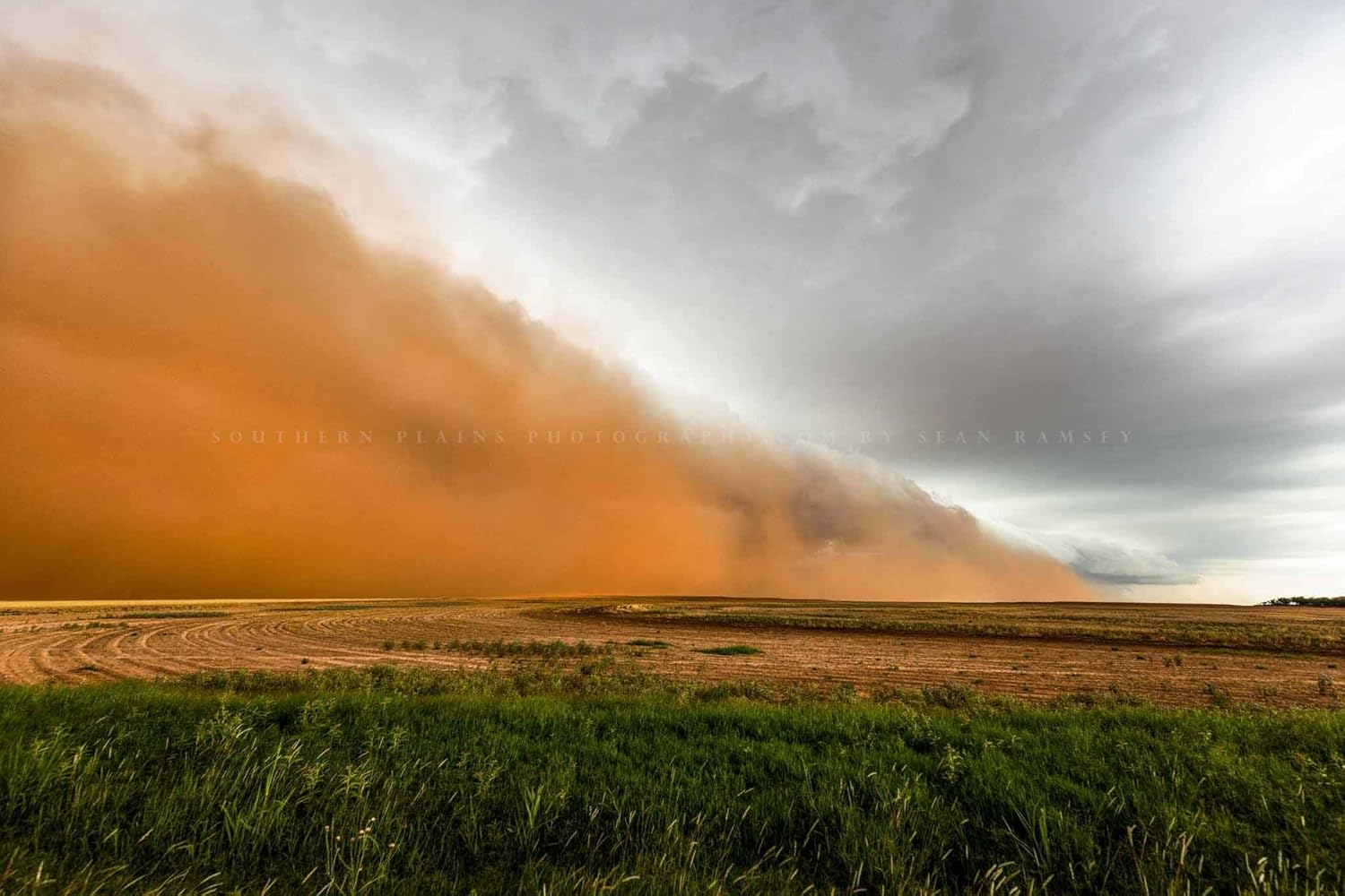Haboob Photography Print (Not Framed) Picture of Dust Storm Sweeping Over Field on Stormy Spring Day in Texas Weather Wall Art Nature Decor (8″ x