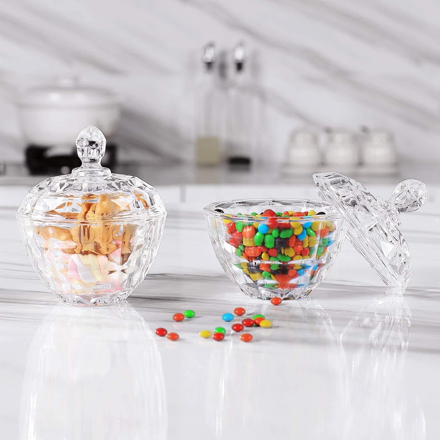 ComSaf Plato de cristal para dulces con tapa, cuenco decorativo para dulces, tarro de caramelo cubierto de cristal para escritorio de oficina en
