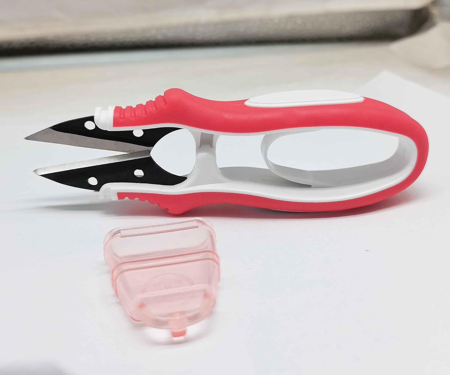 HONEYSEW Tijeras de coser con cubierta de vaina, pequeño hilo de bordar, pinza de recorte de hilo para coser suministros de bricolaje, herramienta