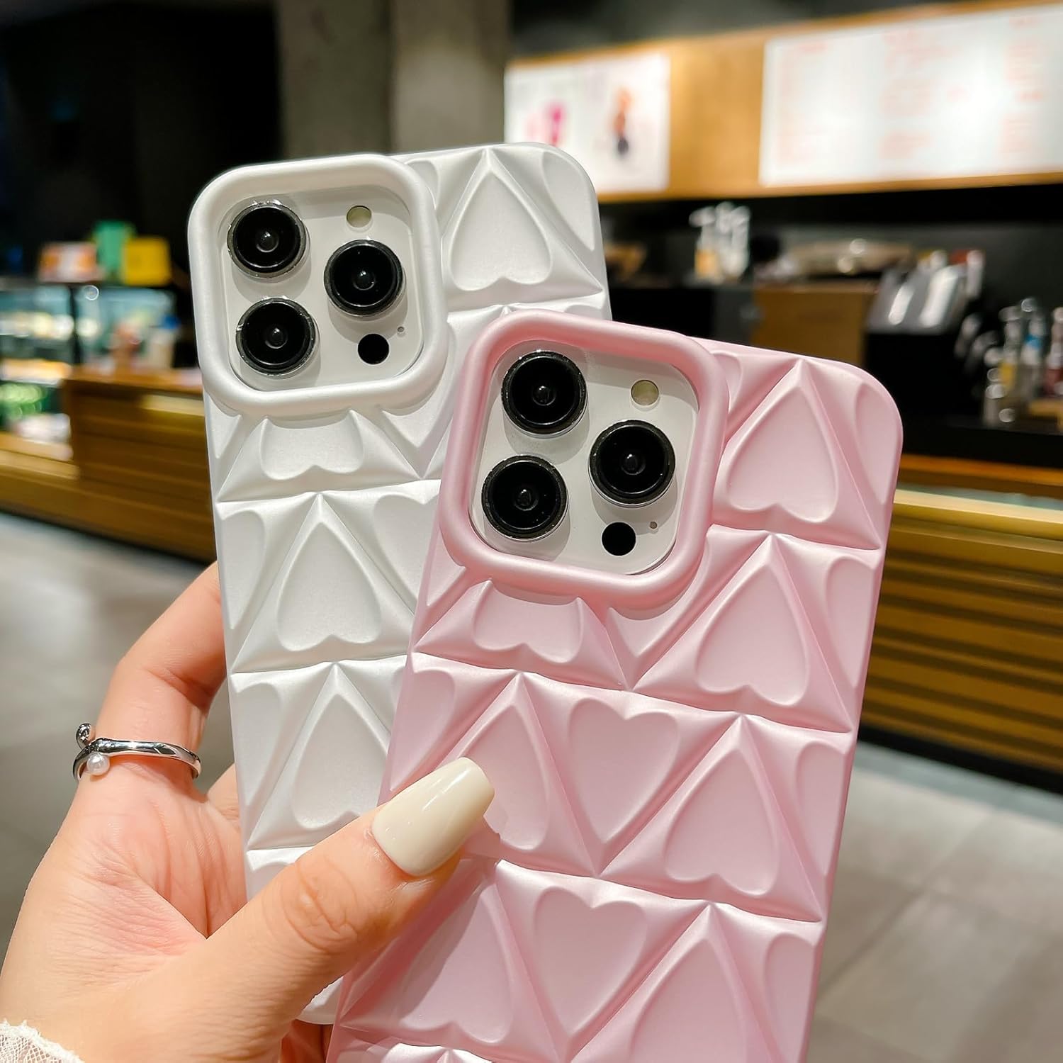 HYUEKOKO Funda compatible con iPhone 14 Pro Max, diseño de corazón de amor, TPU suave, a prueba de golpes, funda protectora para cámara para mujeres