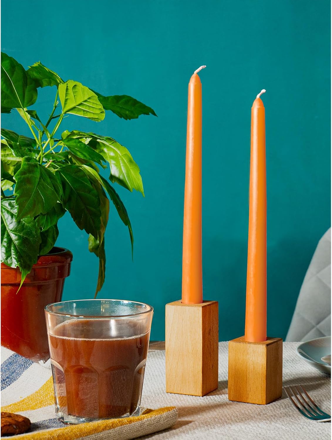 CANDWAX Juego de 12 velas cónicas de 10 pulgadas, velas altas sin perfume, velas cónicas color naranja, perfectas como velas para el hogar o velas