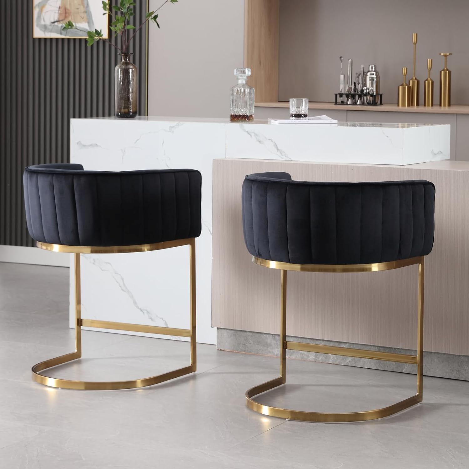 DM Furniture Taburetes de bar de 24 pulgadas de altura de mostrador para isla de cocina, moderna y cómoda, tapizada de terciopelo con brazo y patas