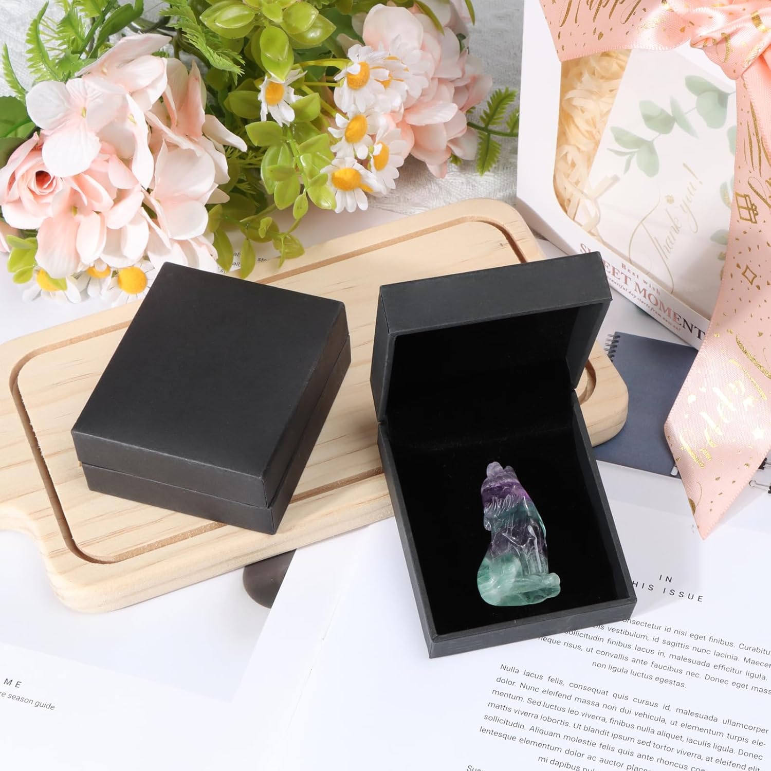 Artistone Estatua de lobo con cabeza de fluorita arcoíris de 2 pulgadas, adorno decorativo para centro de mesa del hogar, adorno curativo y