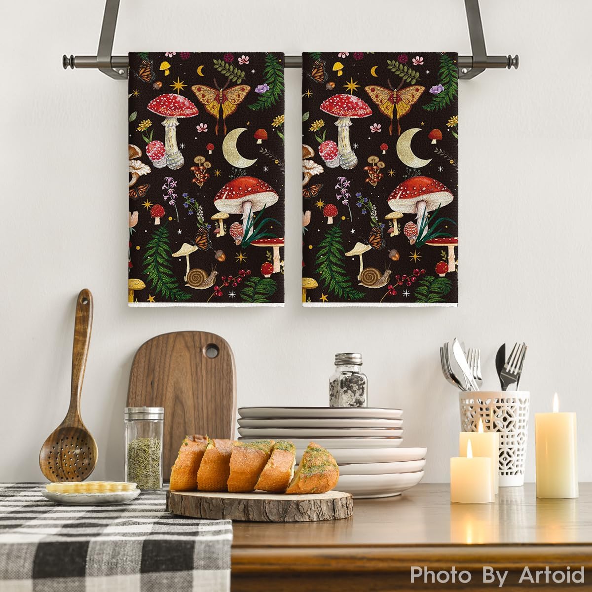 Artoid Mode Juego de 2 toallas de cocina modernas con diseño de hongos, 18 x 26 pulgadas, bonitas toallas de mano con decoración mágica de granja