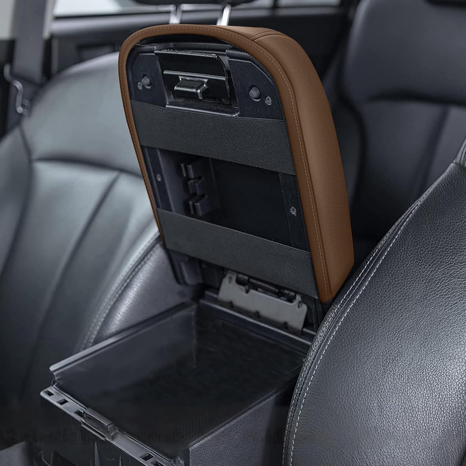 AOMSAZTO – Fundas para reposabrazos para Toyota Tacoma 2016-2023, color marrón