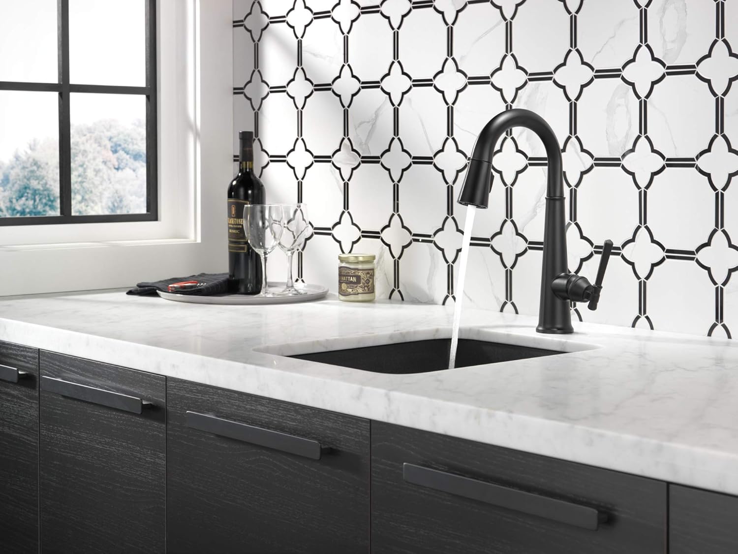 Delta Faucet Emmeline – Grifo de barra negro mate con rociador extraíble, grifo de fregadero de barra negra de un solo agujero, grifos de barra