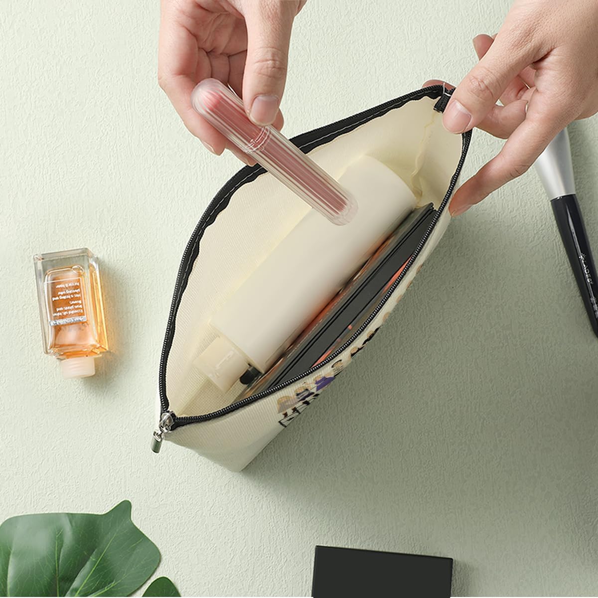 Bolsa de maquillaje inspirada en TS Fans Decoración de libros para amantes de la música, blanco671