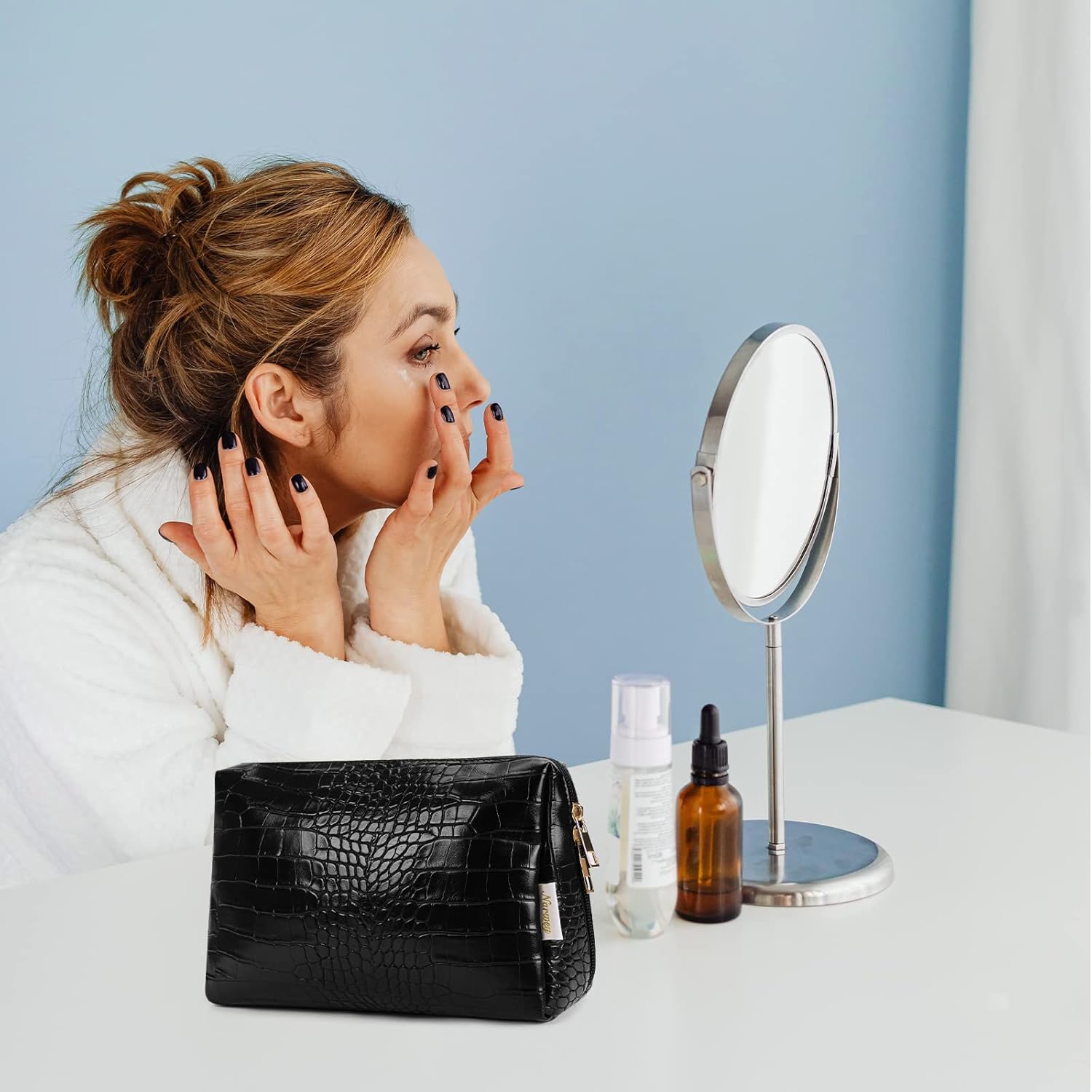 Narwey Bolsa grande de maquillaje de cuero vegano con cremallera, organizador de cosméticos de viaje para mujeres (grande, WX-negro)