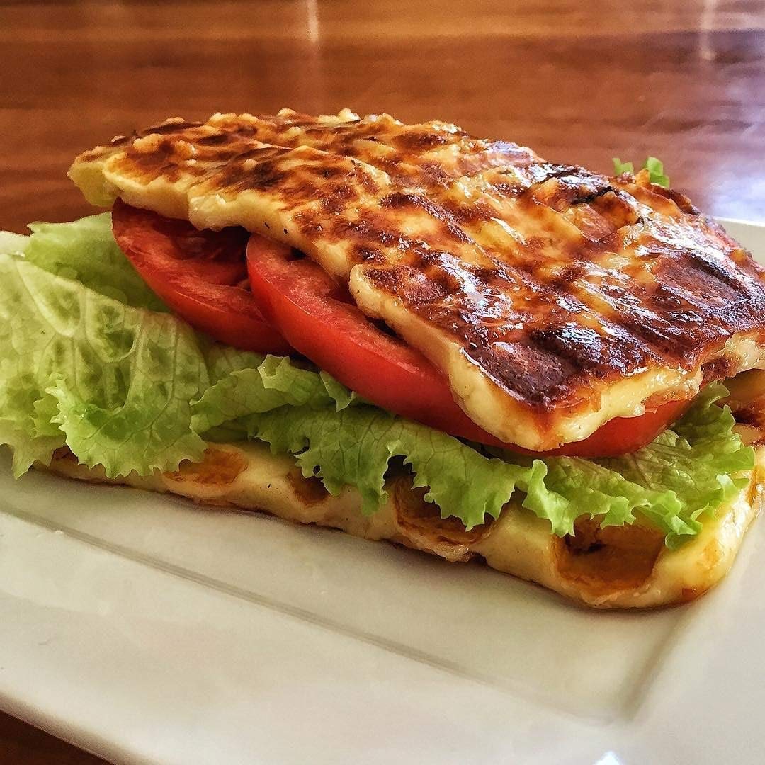 Juusto Variedad de Panes Horneados Queso-Juusto, Juusto Bacon & Juusto Italiano – Paquete de 3