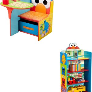 Delta Children Escritorio con silla con contenedor de almacenamiento + estantería de madera de 4 estantes para niños, Plaza Sésamo (paquete) Delta Children Escritorio con silla con contenedor de almacenamiento + estantería de madera de 4 estantes para niños, Plaza Sésamo (paquete)