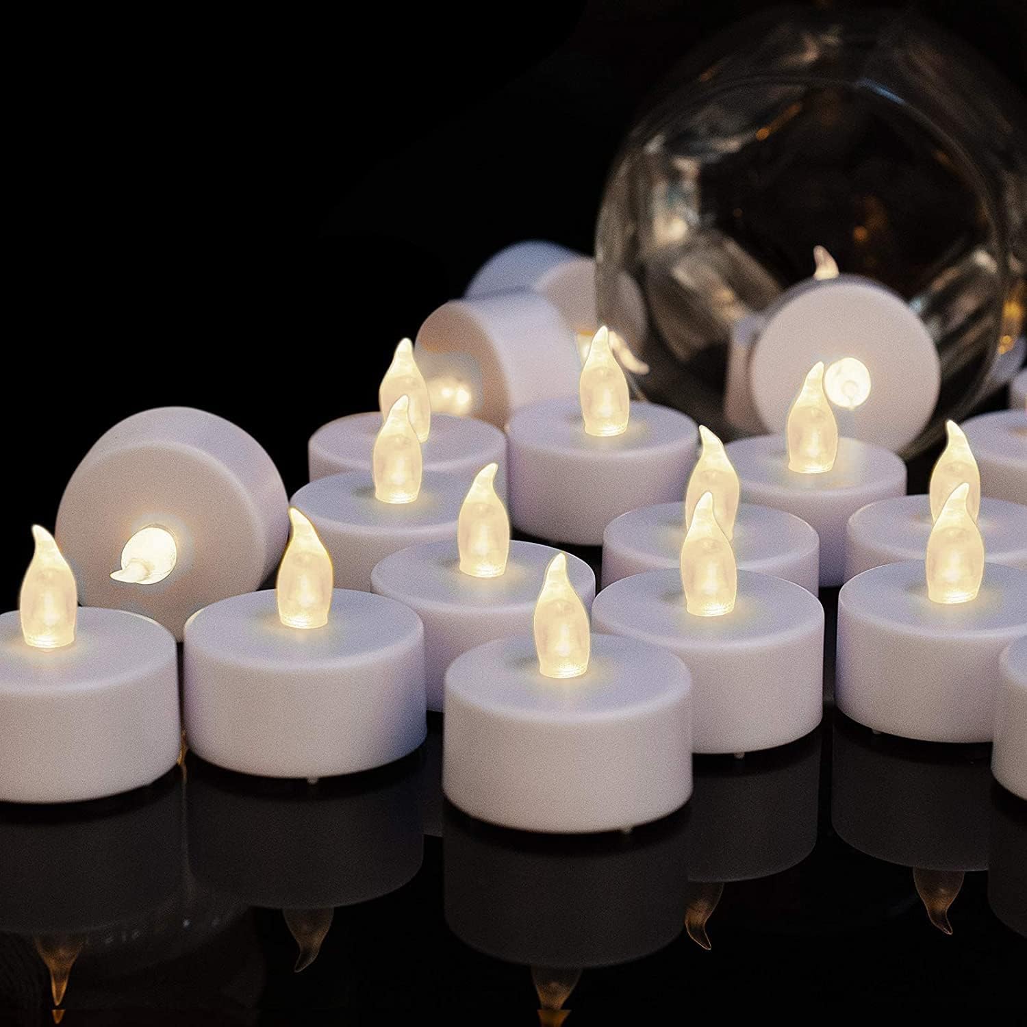 Velas de té sin llama, funcionan con pilas, paquete de 50 velas votivas eléctricas LED parpadeantes de larga duración, 200 horas, realistas y