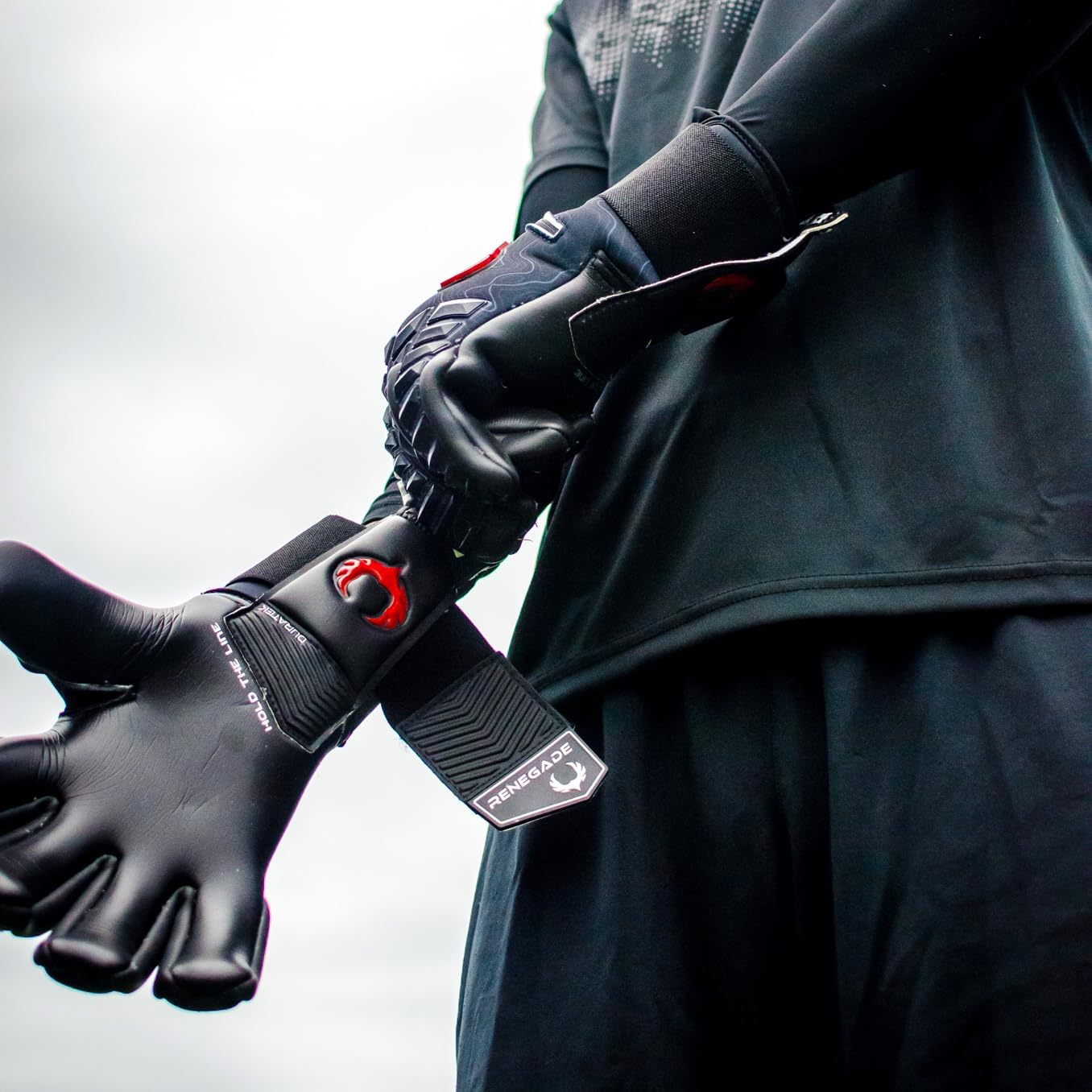 Renegade GK Eclipse – Guantes profesionales de portero de fútbol con protector microbiano (tallas 6-12, nivel 5) Pro-Tek Fingersave y agarre de