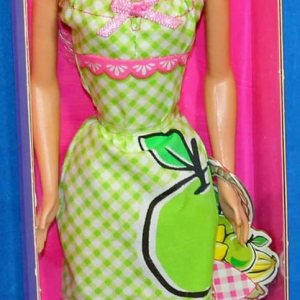 Muñeca Barbie estilo fruta rubia 2001 Muñeca Barbie estilo fruta rubia 2001
