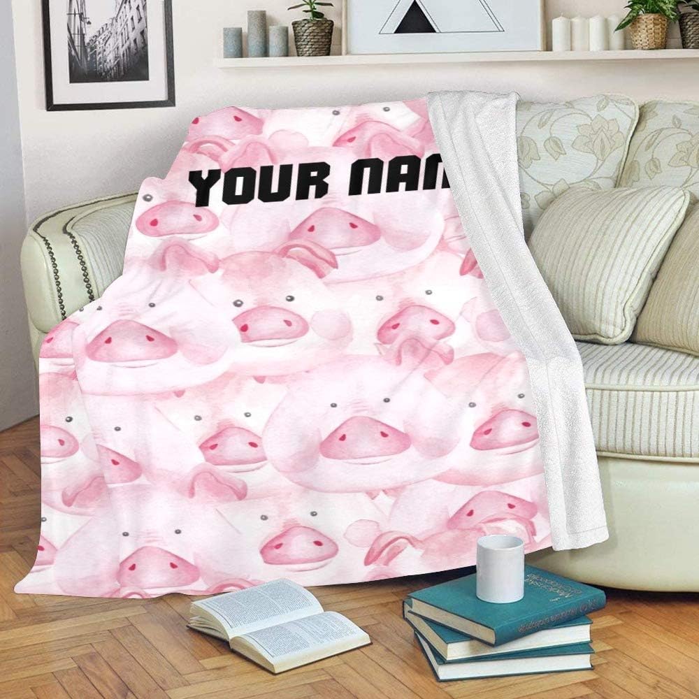 CUXWEOT Manta personalizada con texto de nombre, manta de forro polar súper suave personalizada con patrón de cerdo rosa para sofá, cama (50 x 60