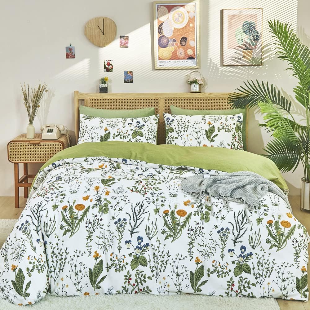 CLOTHKNOW Juego de edredón floral Queen verde y blanco, juego de edredón de flores para cama tamaño Queen, edredón de cama verde bohemio, juego de