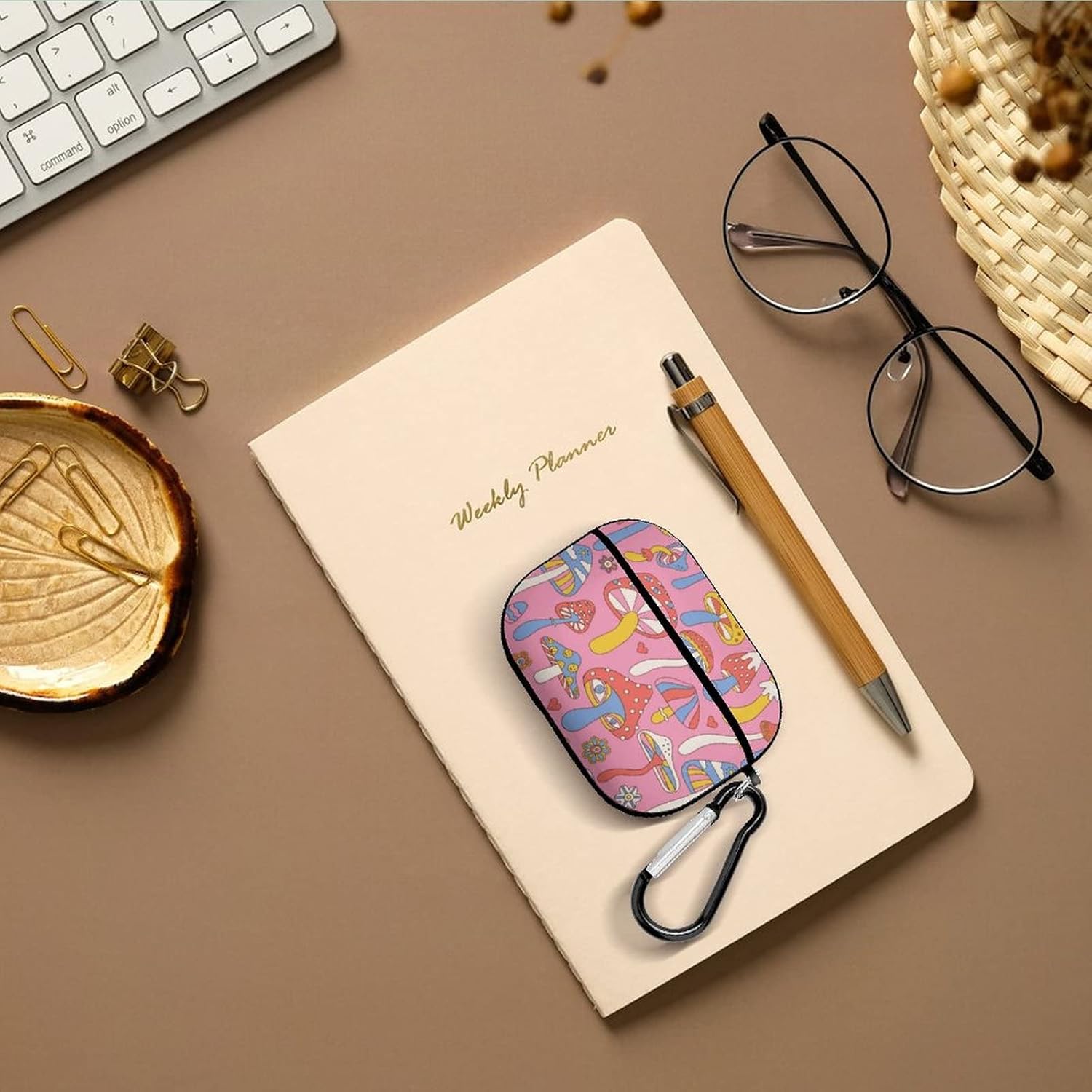 Divertida funda para Airpods Pro con estampado de hongos mágicos locos con llavero, protección completa, duradera, a prueba de golpes, funda rígida