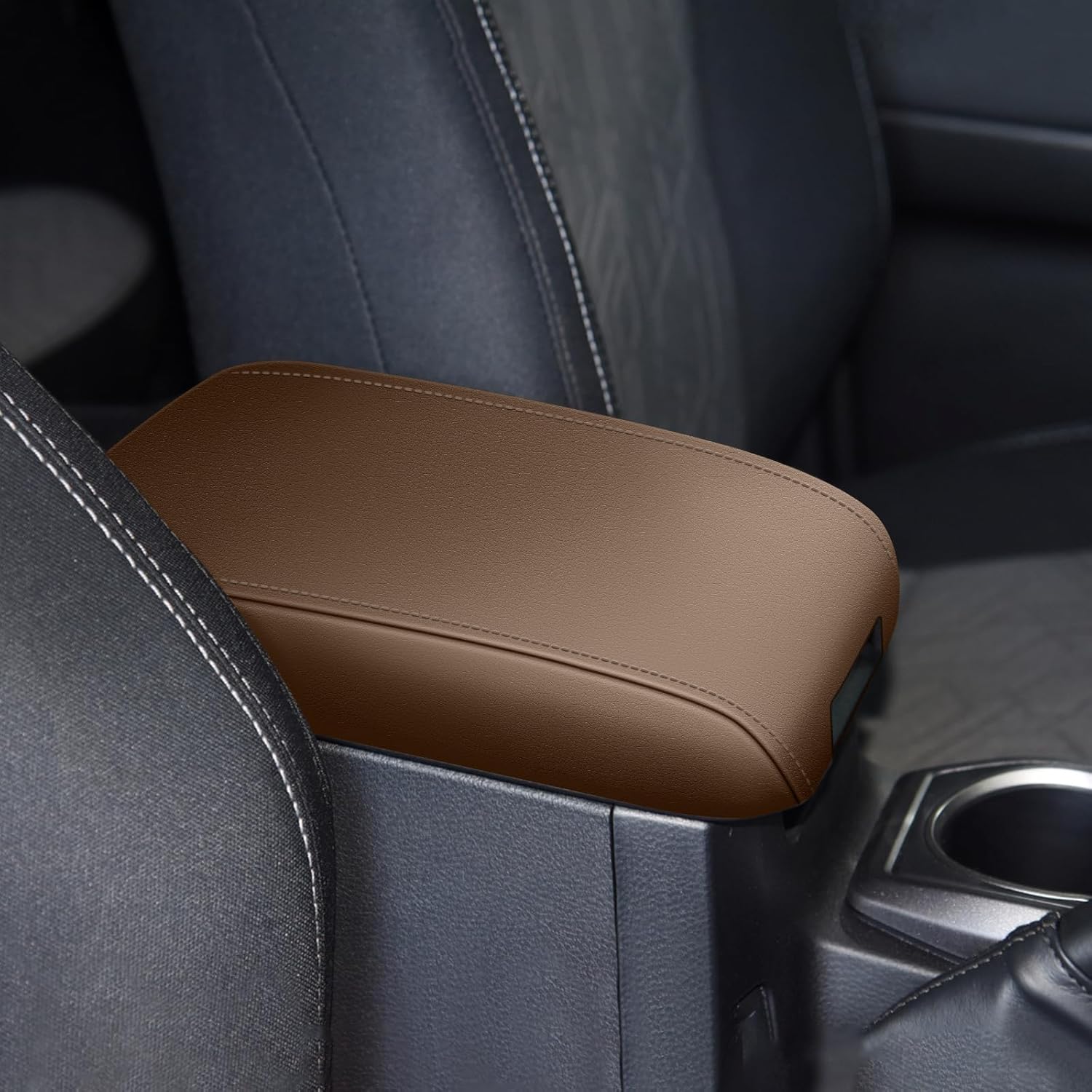 AOMSAZTO – Fundas para reposabrazos para Toyota Tacoma 2016-2023, color marrón