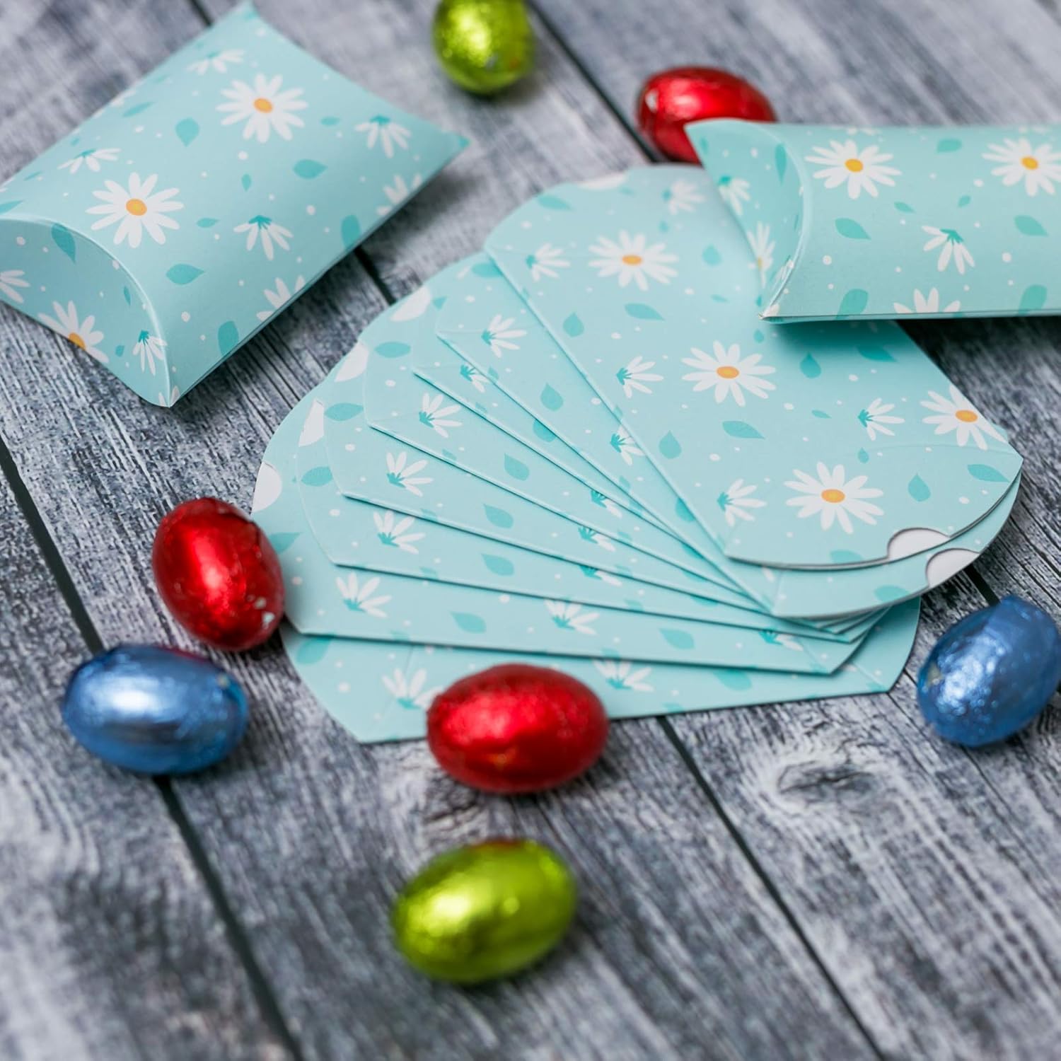 Paquete de 50 cajas de papel para almohada de regalo, dulces y chocolates, bolsas para tartas, para bodas, fiestas, Navidad, 3.5 x 2.3 pulgadas