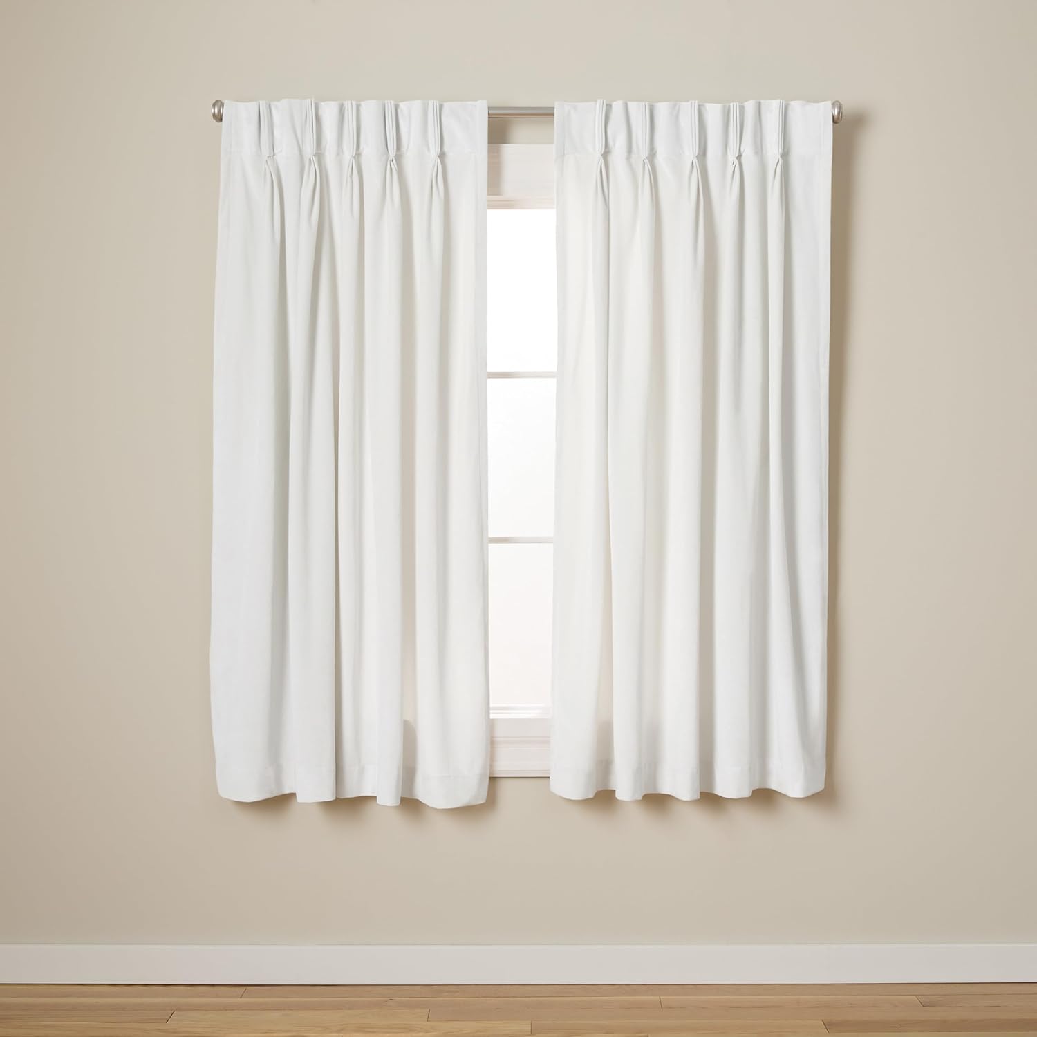 Exclusive Home – Par de paneles de cortinas plisadas pesadas de terciopelo, 63 pulgadas de largo, color blanco invierno