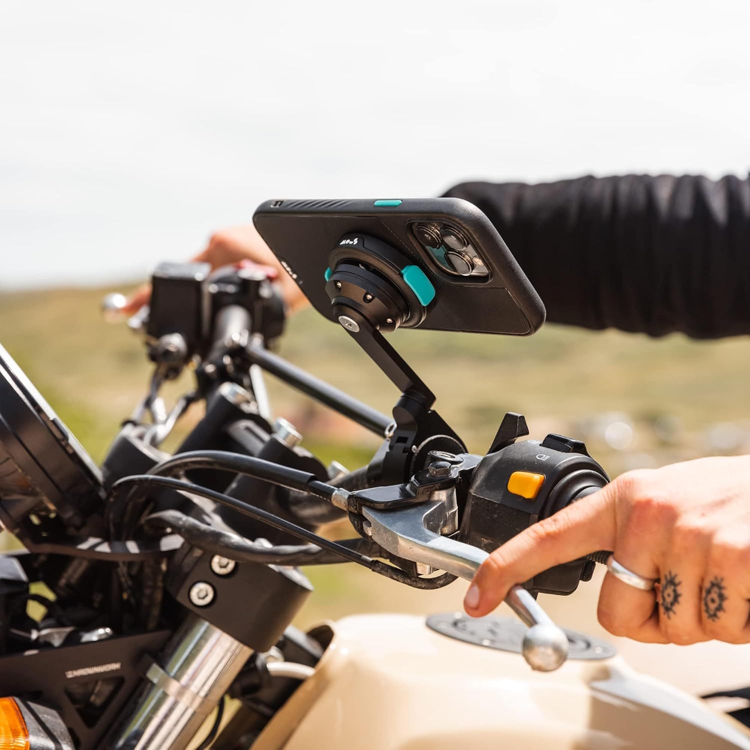 Mous – Soporte de teléfono para motocicleta y funda para iPhone 15 Pro Max – Kit de soporte para teléfono de motocicleta – Soporte de barra de