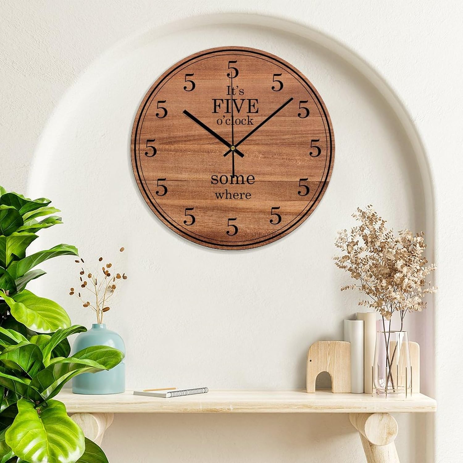 Reloj de pared de PVC con texto en inglés “Its Five O’clock Somewhere”, reloj de pared colgante de tipografía de 10 pulgadas con poste de impresión