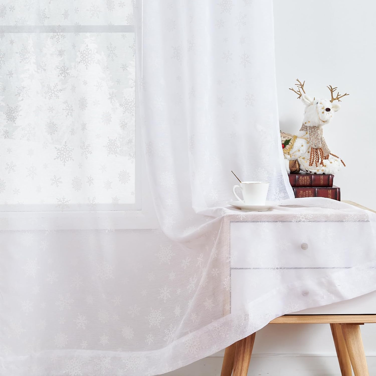 Vangao Cortinas traslúcidas blancas de Navidad para sala de estar, estampado de copos de nieve, 96 pulgadas de largo, para dormitorio, decoración de