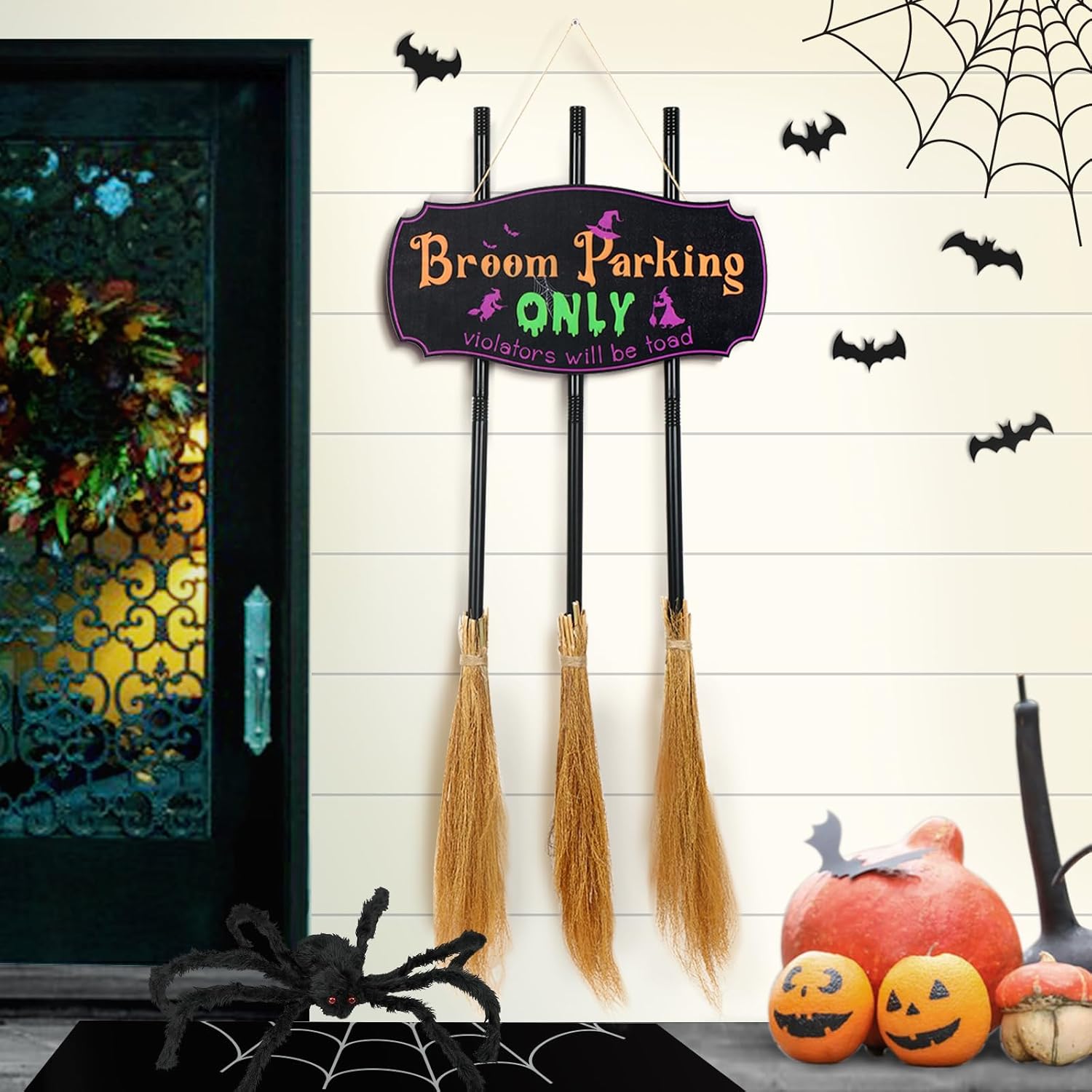 Decoraciones creativas de pared de Halloween, letrero de estacionamiento de escoba con 3 escobas de bruja extraíbles y colocables, porche delantero
