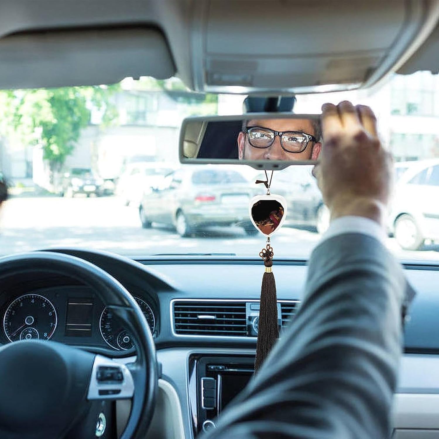 Black Girl Magic Afro Glasses Car Decorations Crystal Car Hanging Ornament Rear View Mirror Hanging Accessories Love