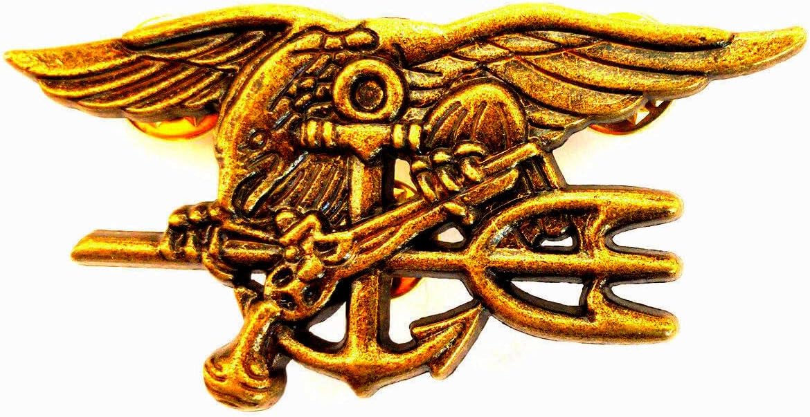 Insignia de Trident de tamaño reglamentario – BUD – Acabado antiguo tamaño 2 34 pulgadas, Zinc, cinabrio