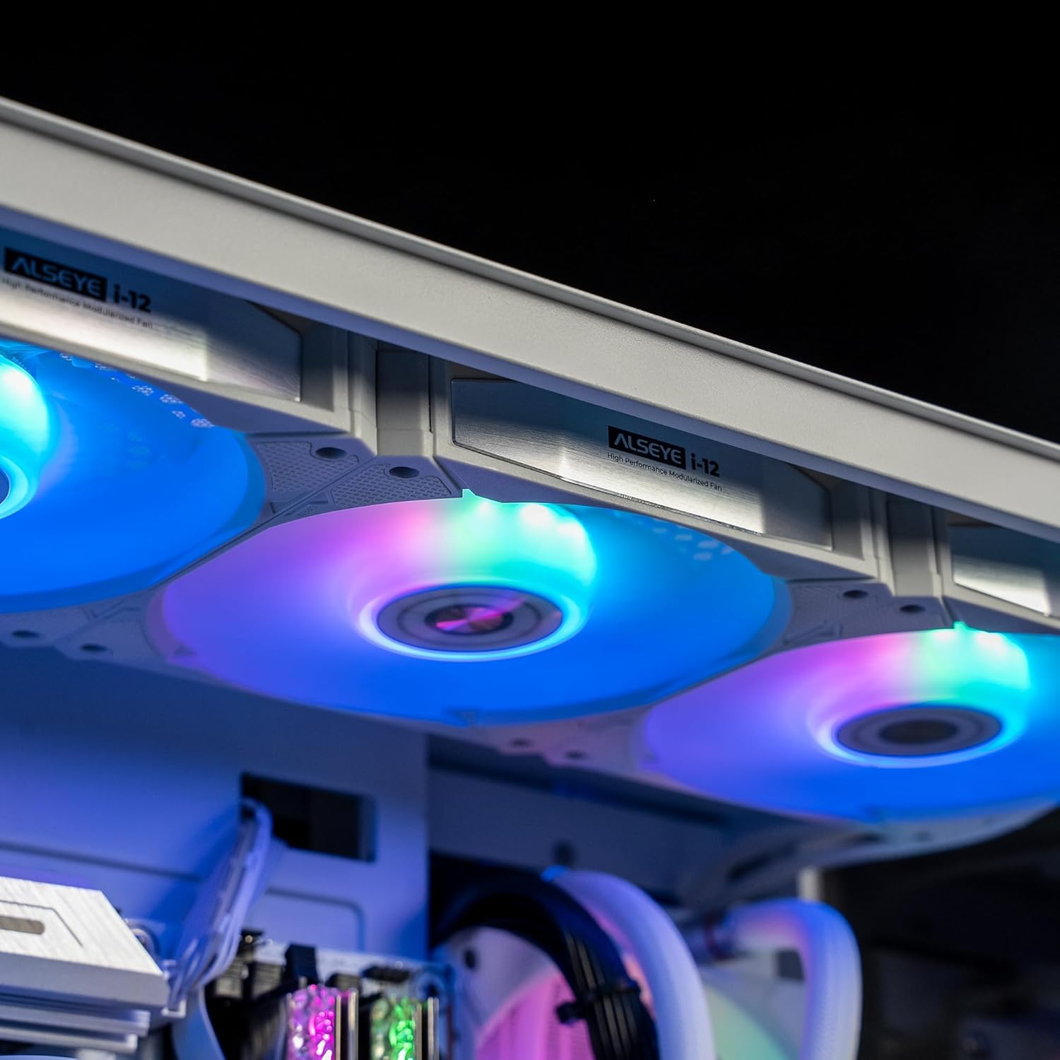 ALSEYE i12 Kit de ventilador de carcasa de PC, tres ventiladores inalámbricos ARGB y PWM con estructura de conexión a presión (kit i12 blanco)