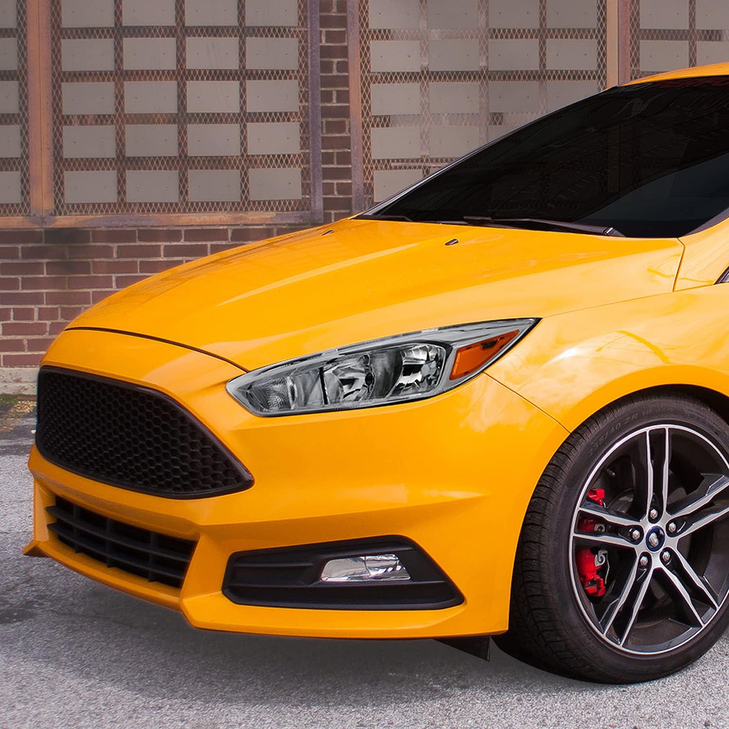 Par de lámparas de montaje de faros delanteros de esquina ámbar con carcasa cromada compatibles con Ford Focus 3 generación 15-18
