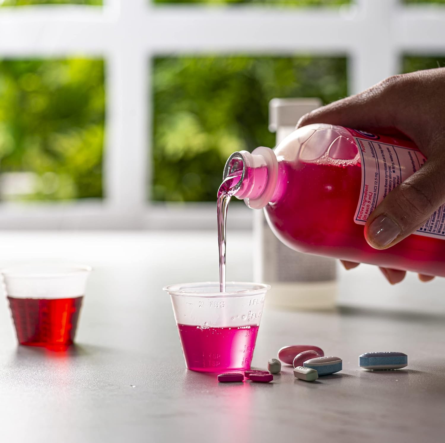 (100 unidades de 1 onza) vasos medicinales desechables con marcas de medidas en relieve, para medicamentos líquidos y secos, por Care Plus