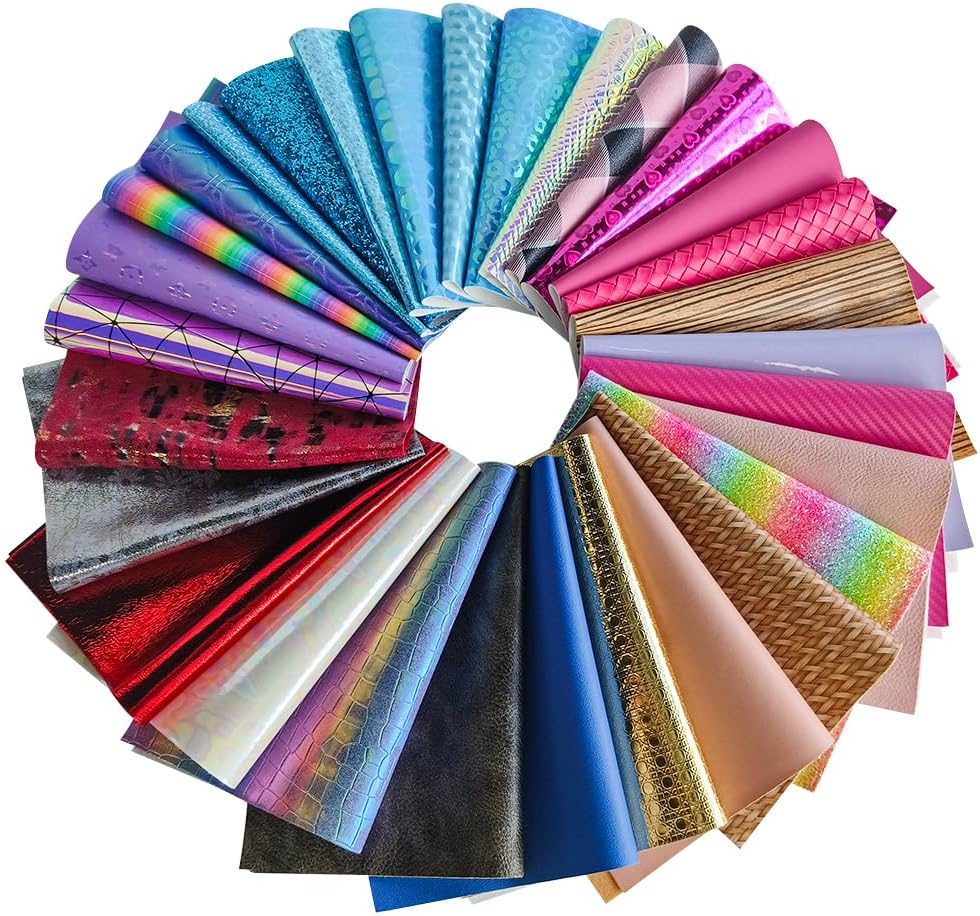 XHT Hojas de piel sintética al azar, 30 piezas de 8 x 12 pulgadas, holográfica en relieve texturizado de cuero sintético para manualidades,