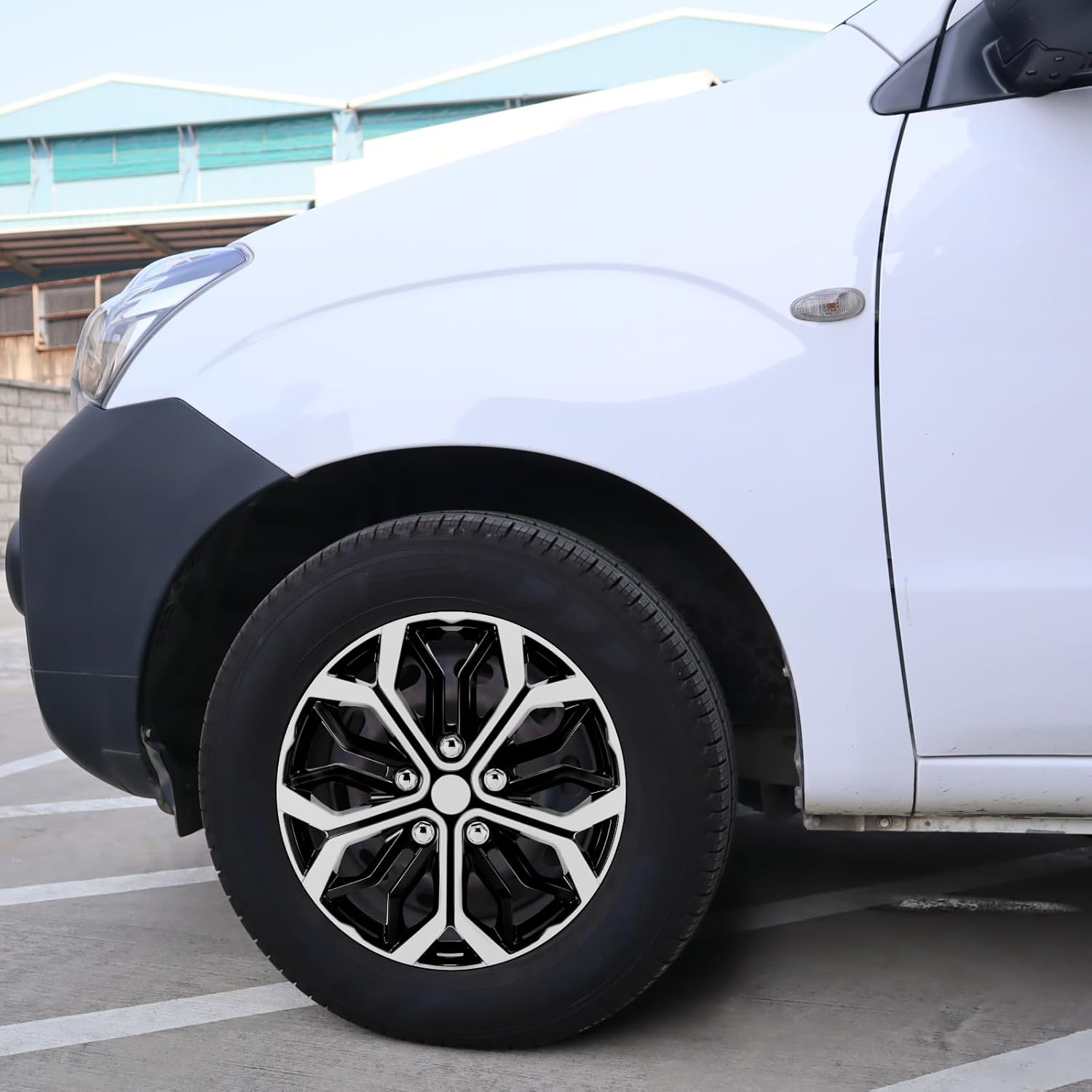 Tapacubos universales  Fundas de rueda negras y plateadas para automóviles  15 pulgadas fabricados en Taiwán  Juego de 4  Compatible con Toyota,