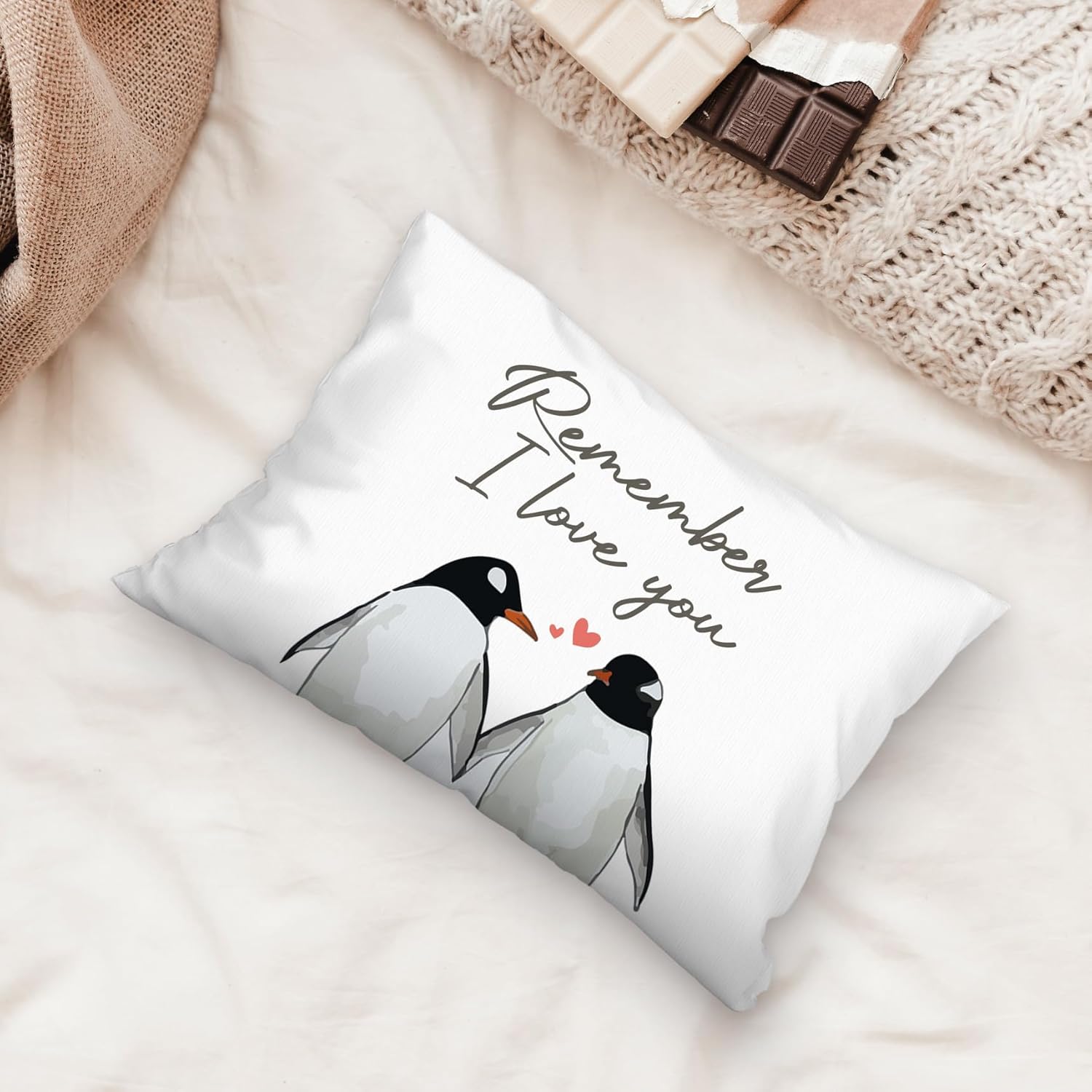 Fundas de almohada decorativas de pingüinos de 12 x 20 pulgadas, regalos de amor para ella, funda de almohada decorativa de pingüino para el hogar,