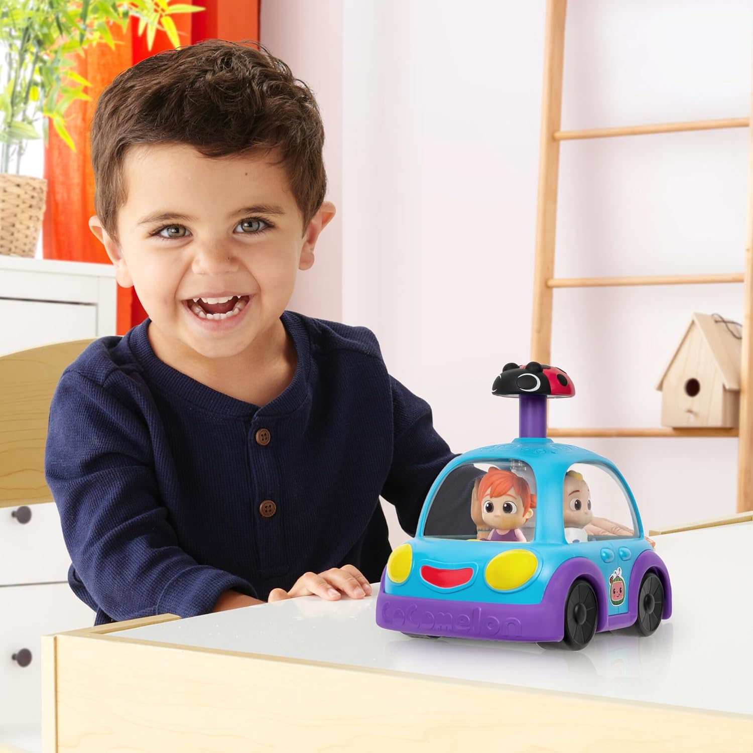CoComelon Push ‘N Sing – Coche familiar interactivo musical iluminado, personajes favoritos de los fanáticos y clips de canción, juguetes para niños